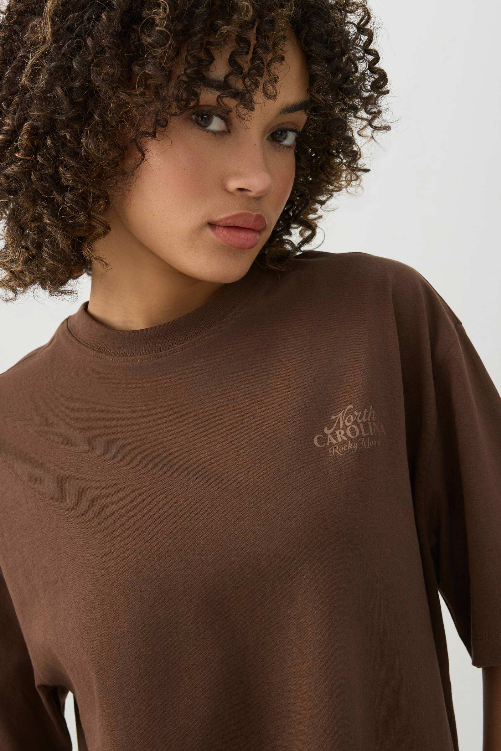 Oversized Graphic T-Shirt – Ardene