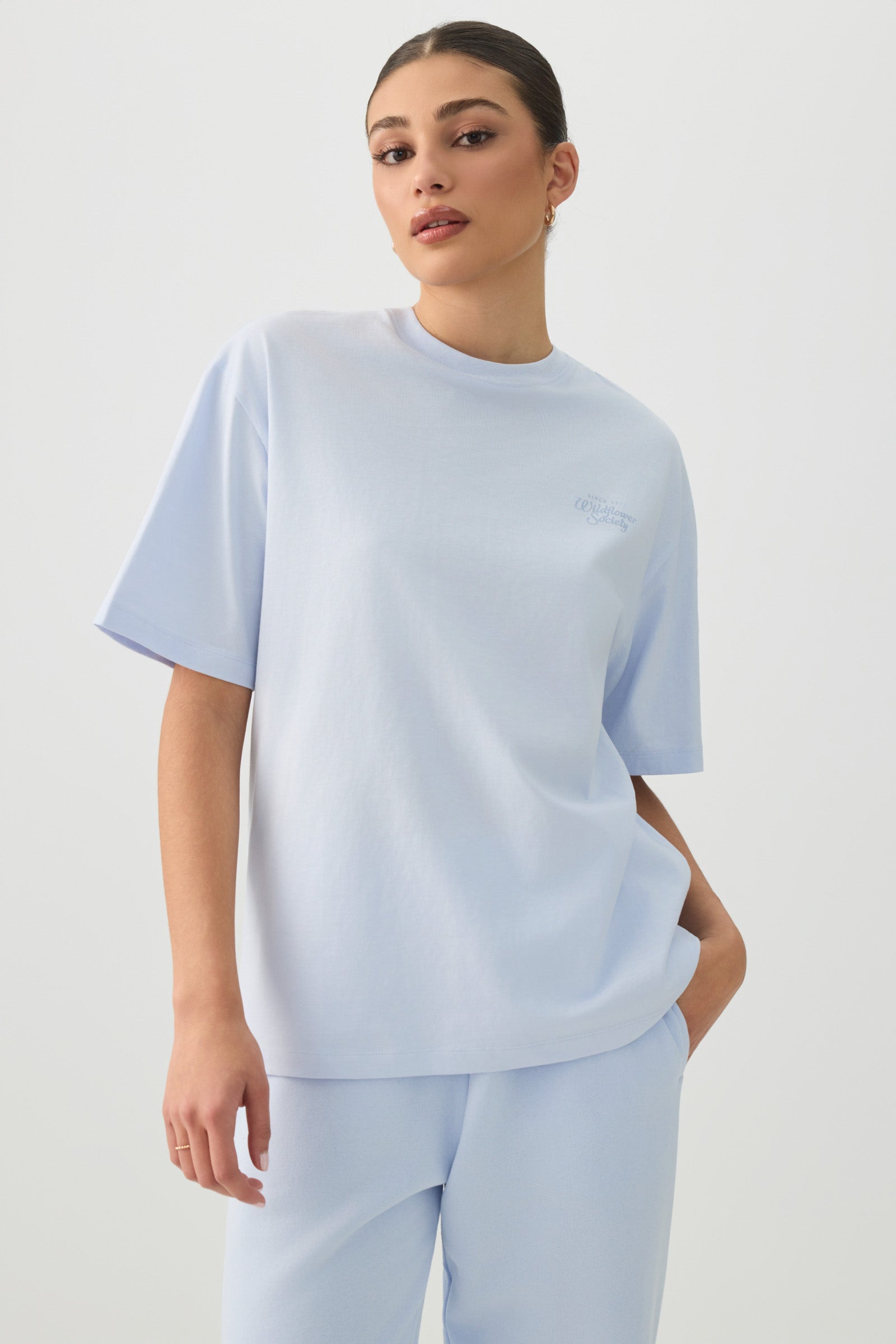 うっちーさん Oversized Round Neck T-Shirt Oversized Graphic T-Shirt – Ardene