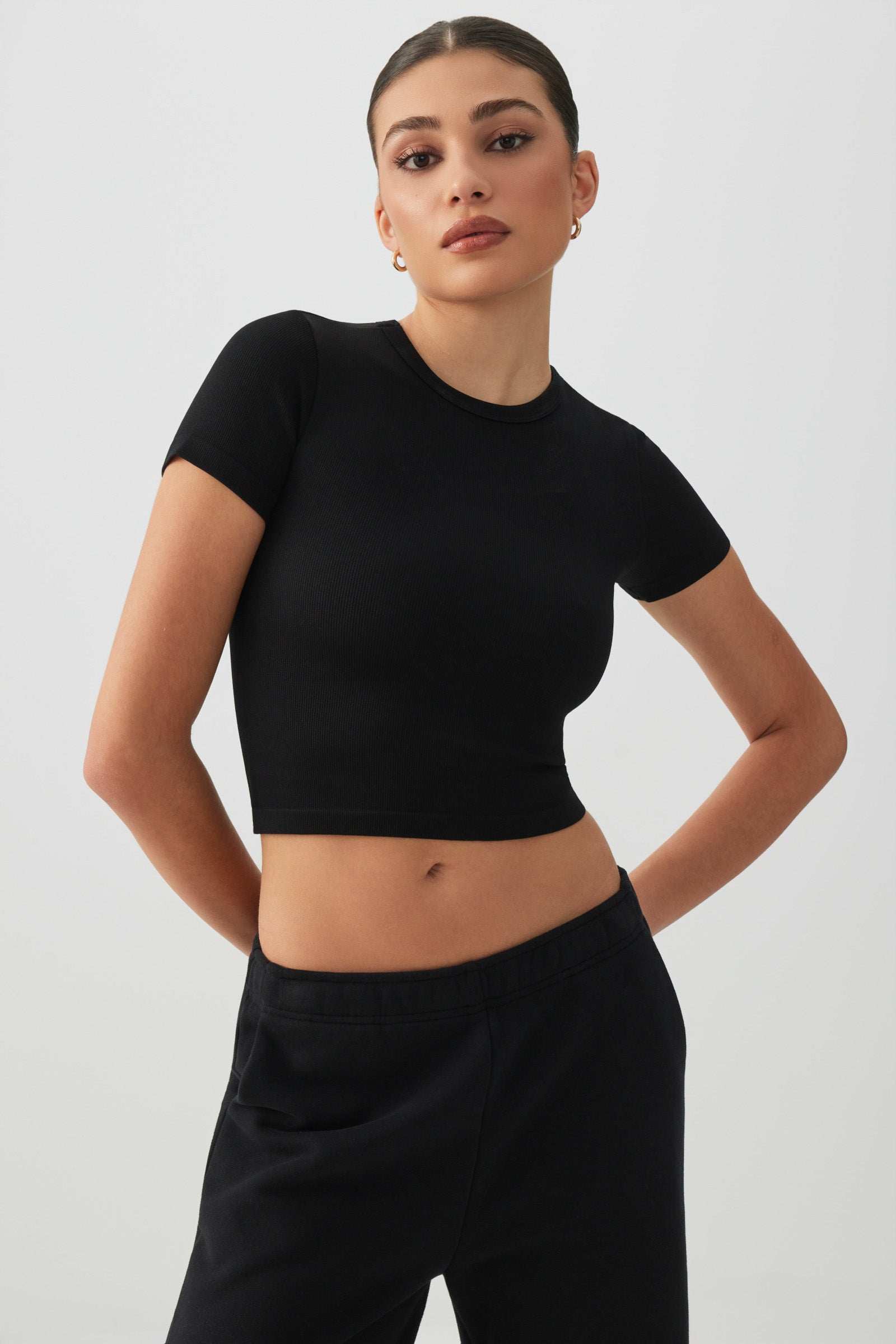 Crop Seamless Crew Neck T-Shirt – Ardene