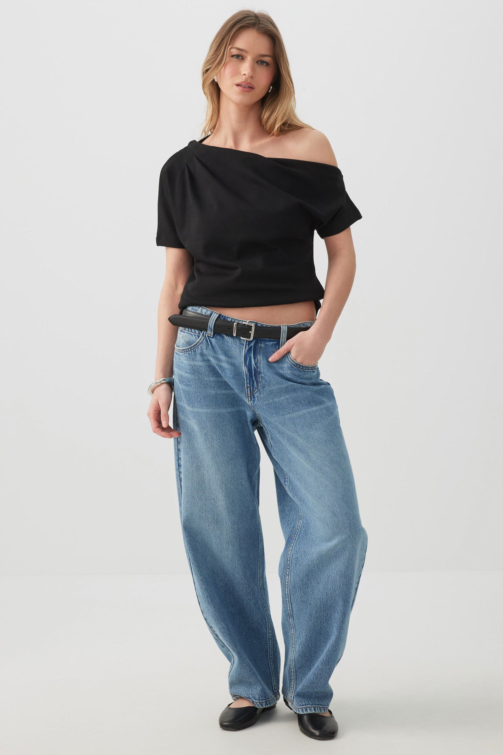 Asymmetric T-Shirt – Ardene
