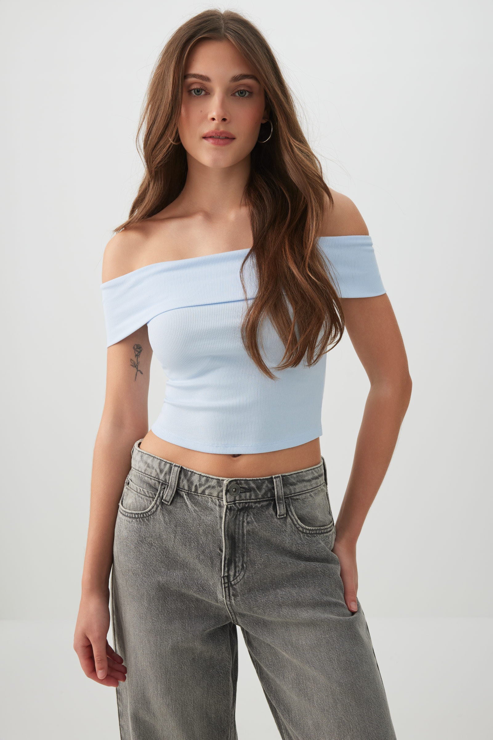 Rib Off Shoulder Crop Top – Ardene