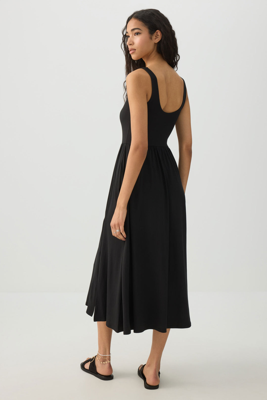 La robe virale MADESOFT™ Sculpte