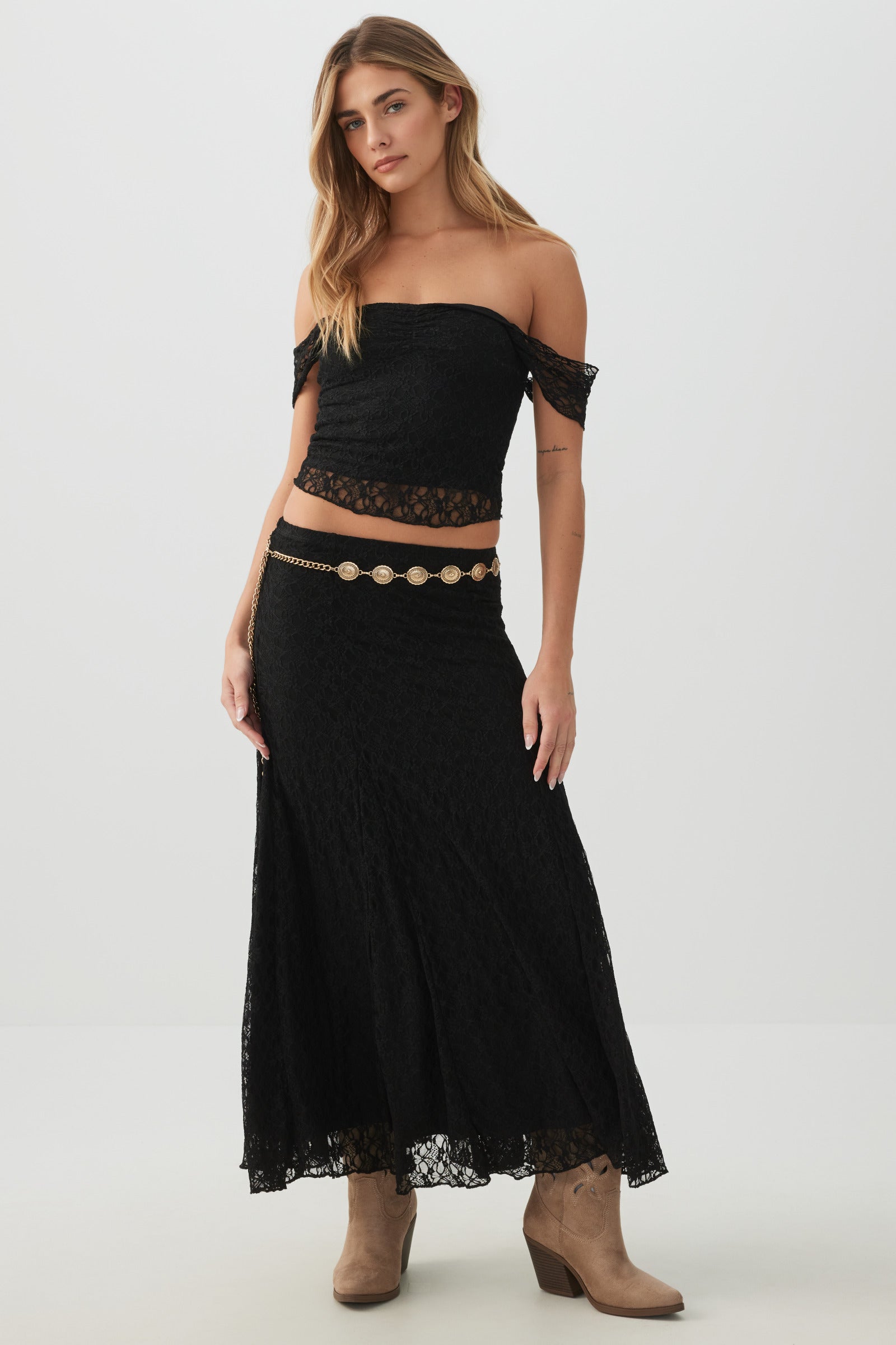 Lace Maxi Skirt – Ardene