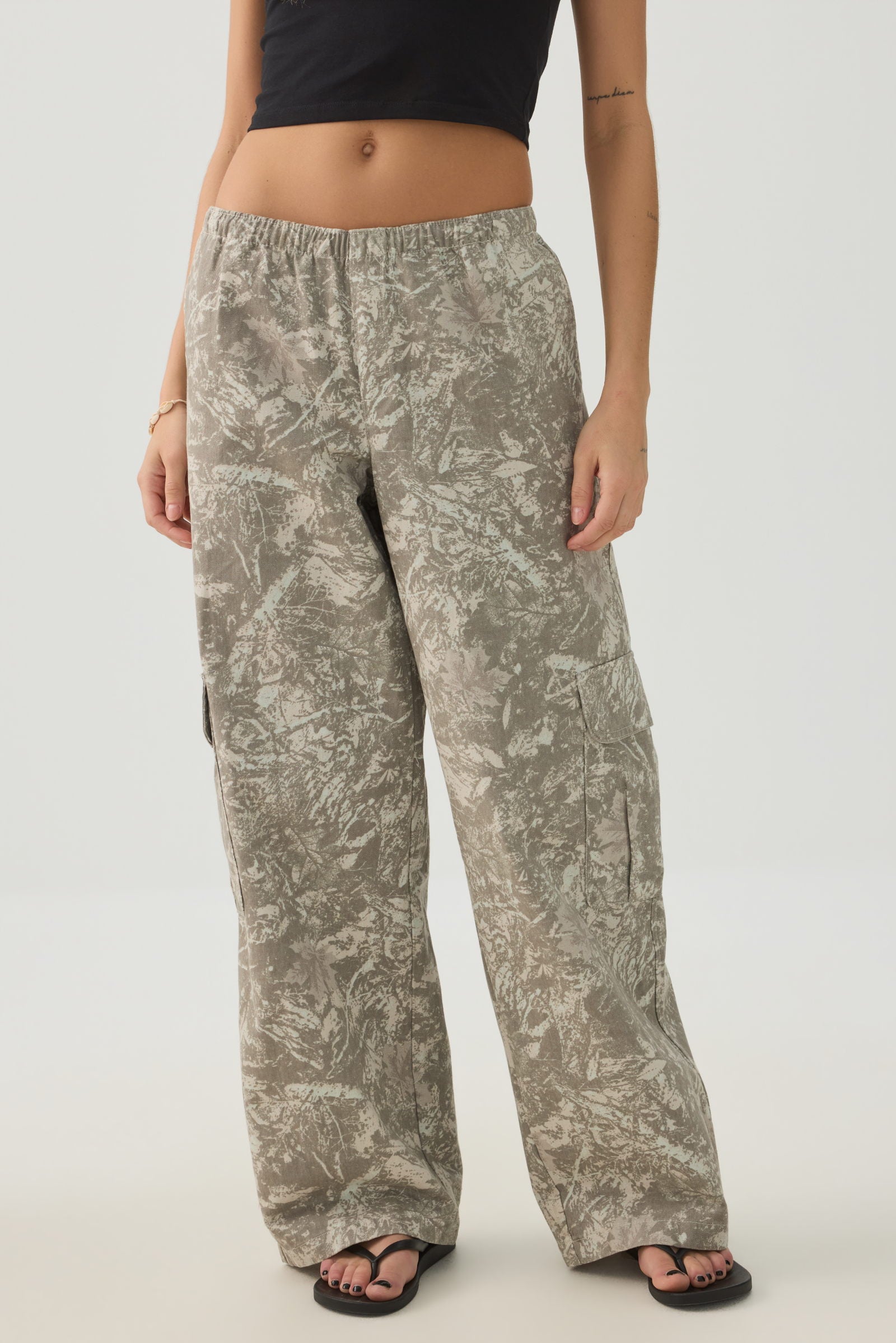 Cotton Woven Cargo Pants – Ardene