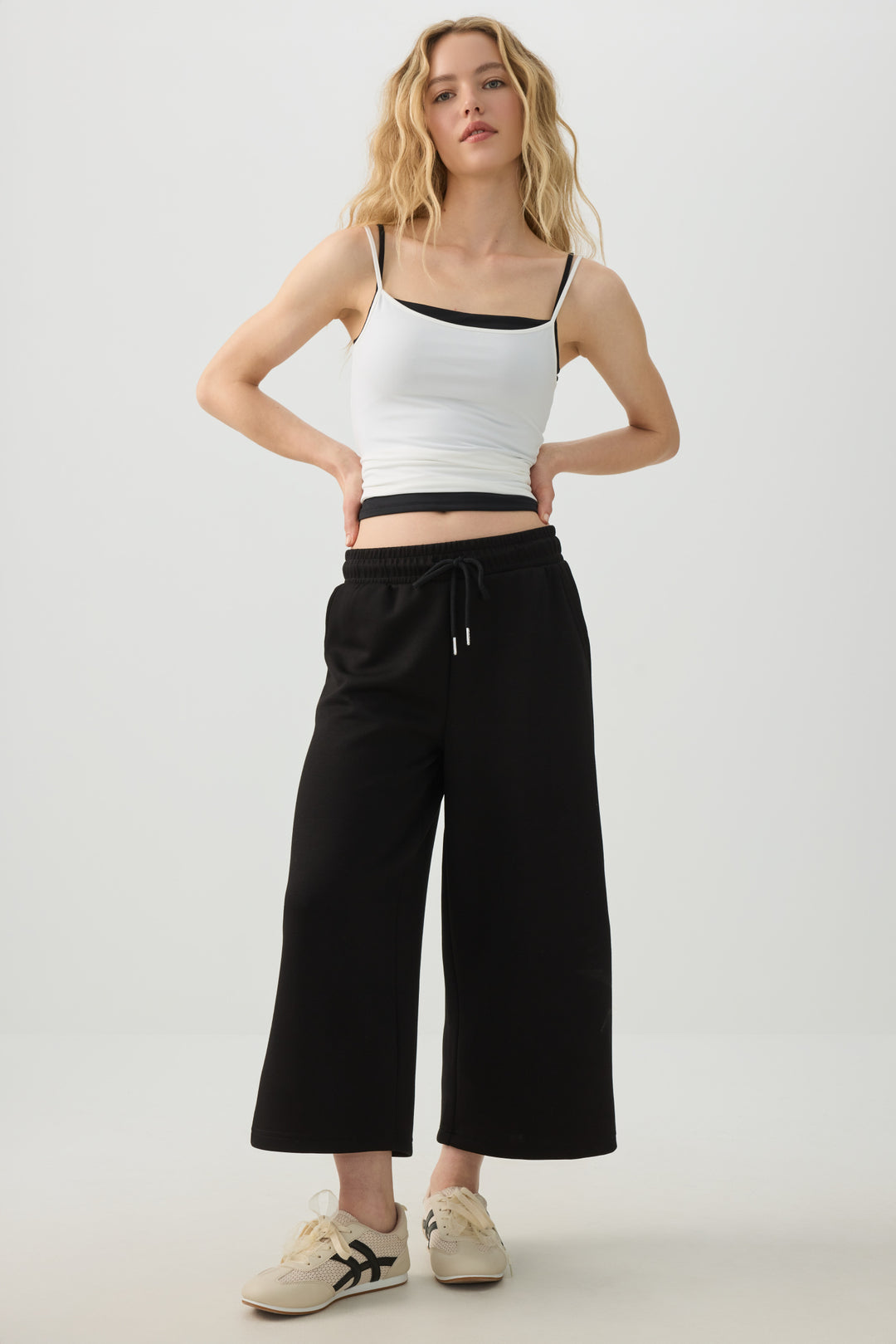Wide Leg Pull On Capris