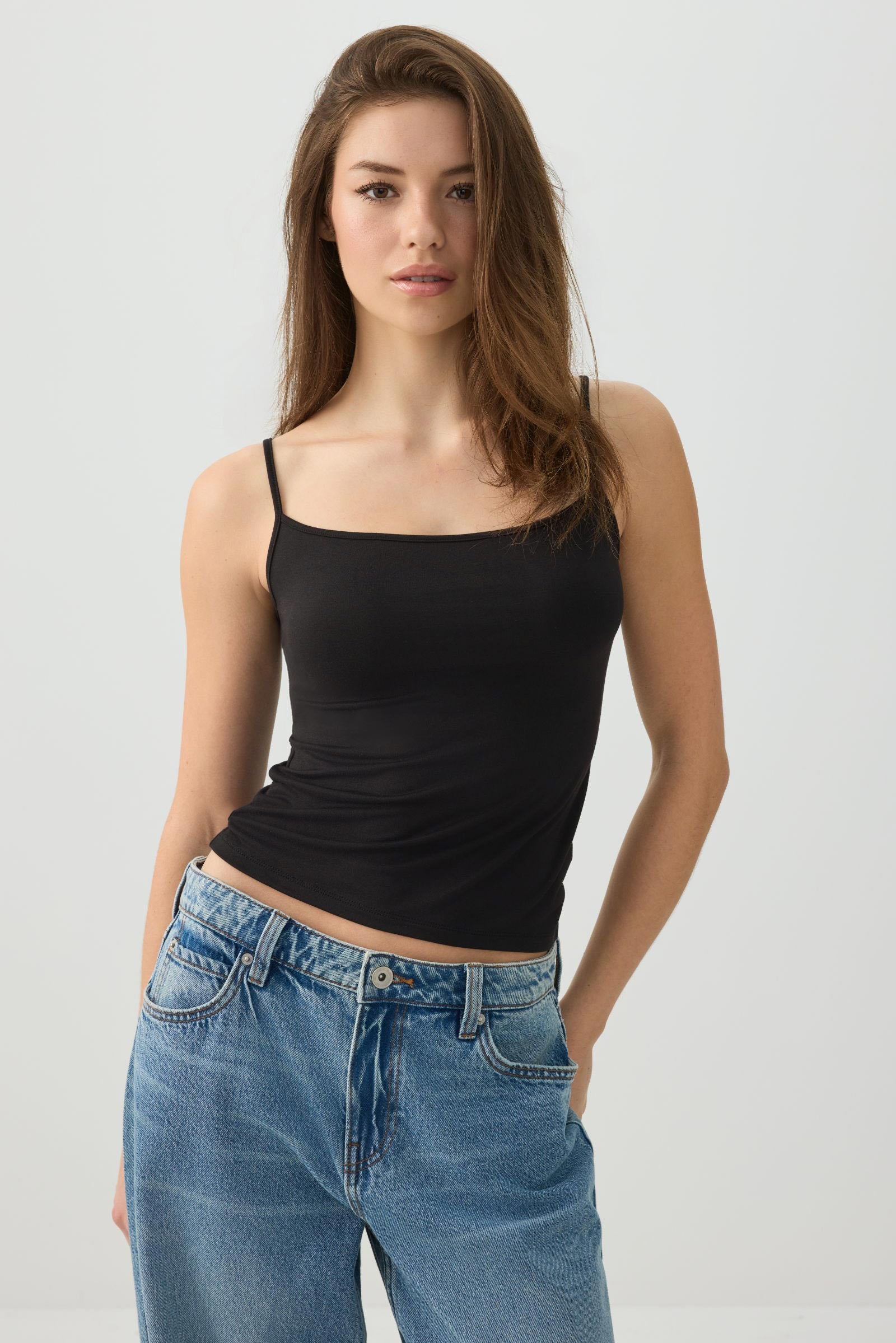 トップス BEEDEN EYELET BACK PRINT TANK Black The Eyelet Tank. -- Black – The Great.