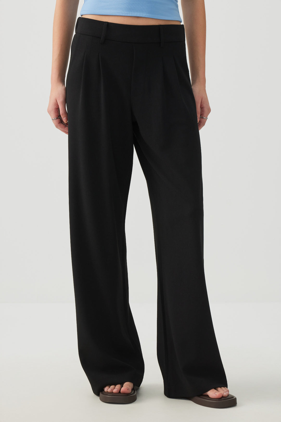Pleated Pull On Wide Leg Trouser