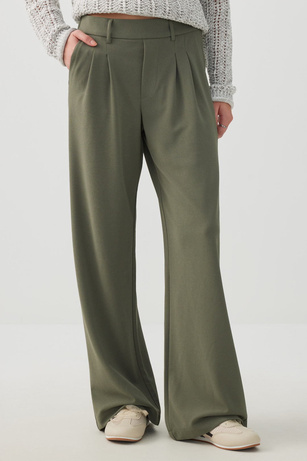 Pleated Pull On Wide Leg Trouser