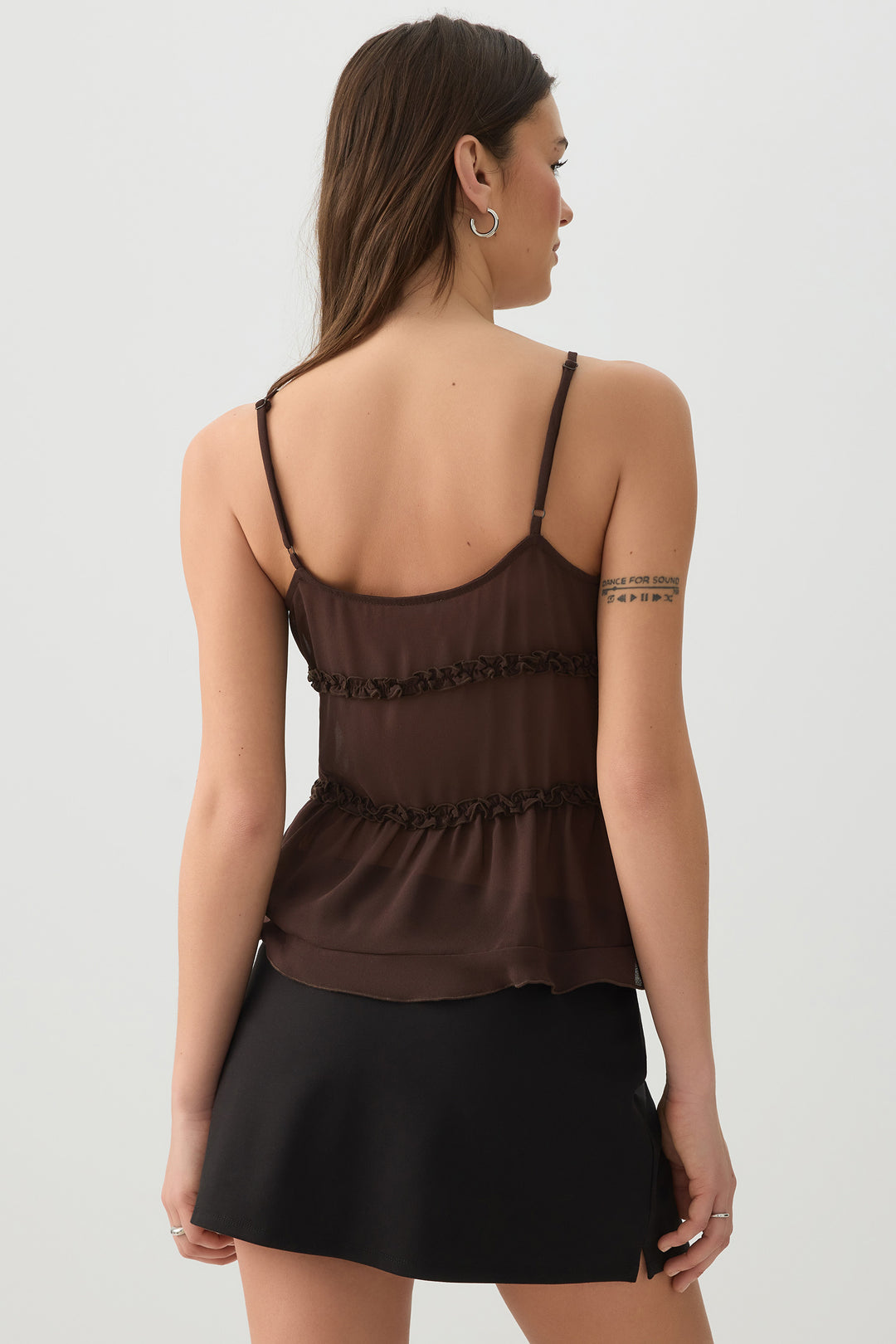 Camisole à volants nouée à l'avant
