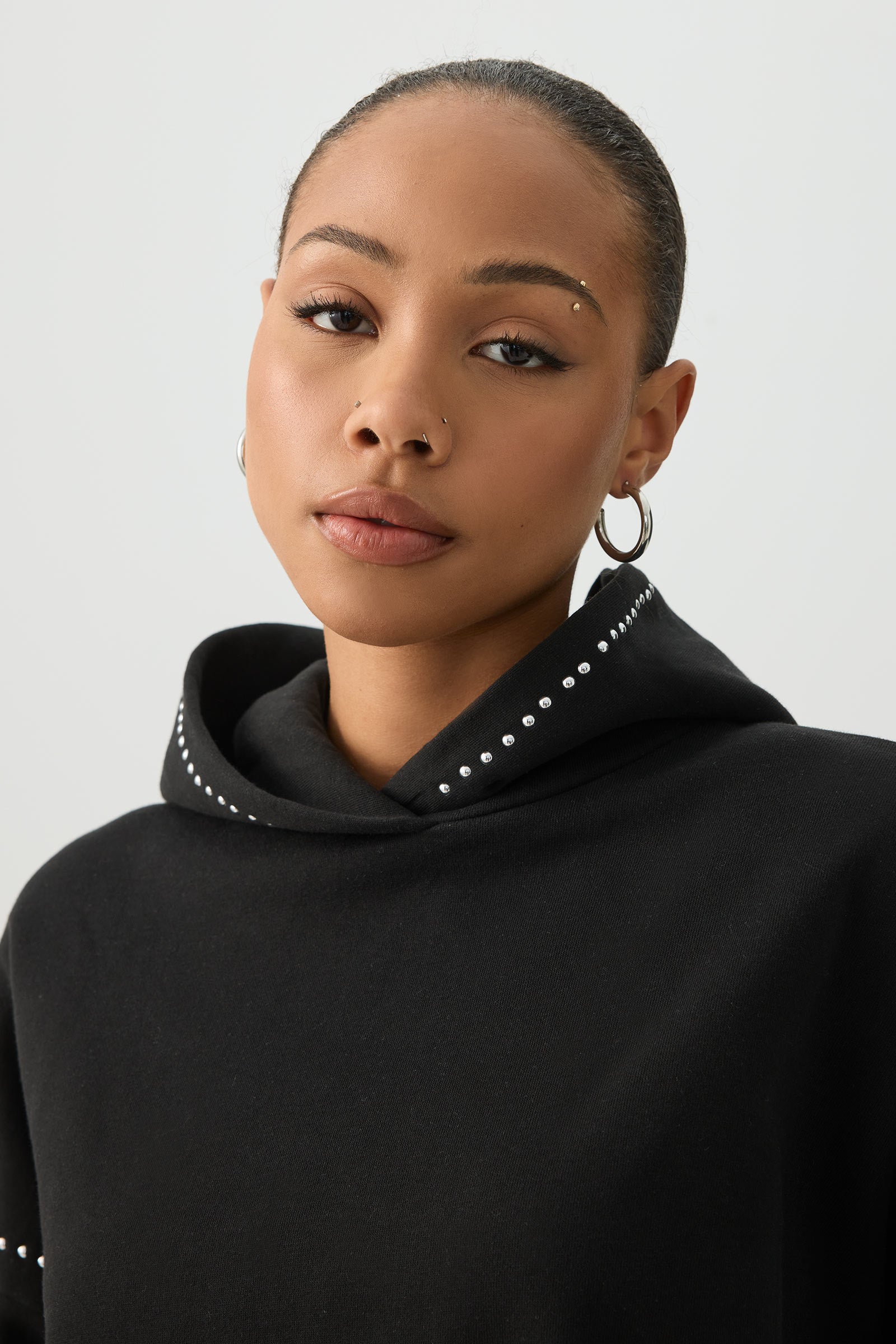 Studded Hoodie – Ardene