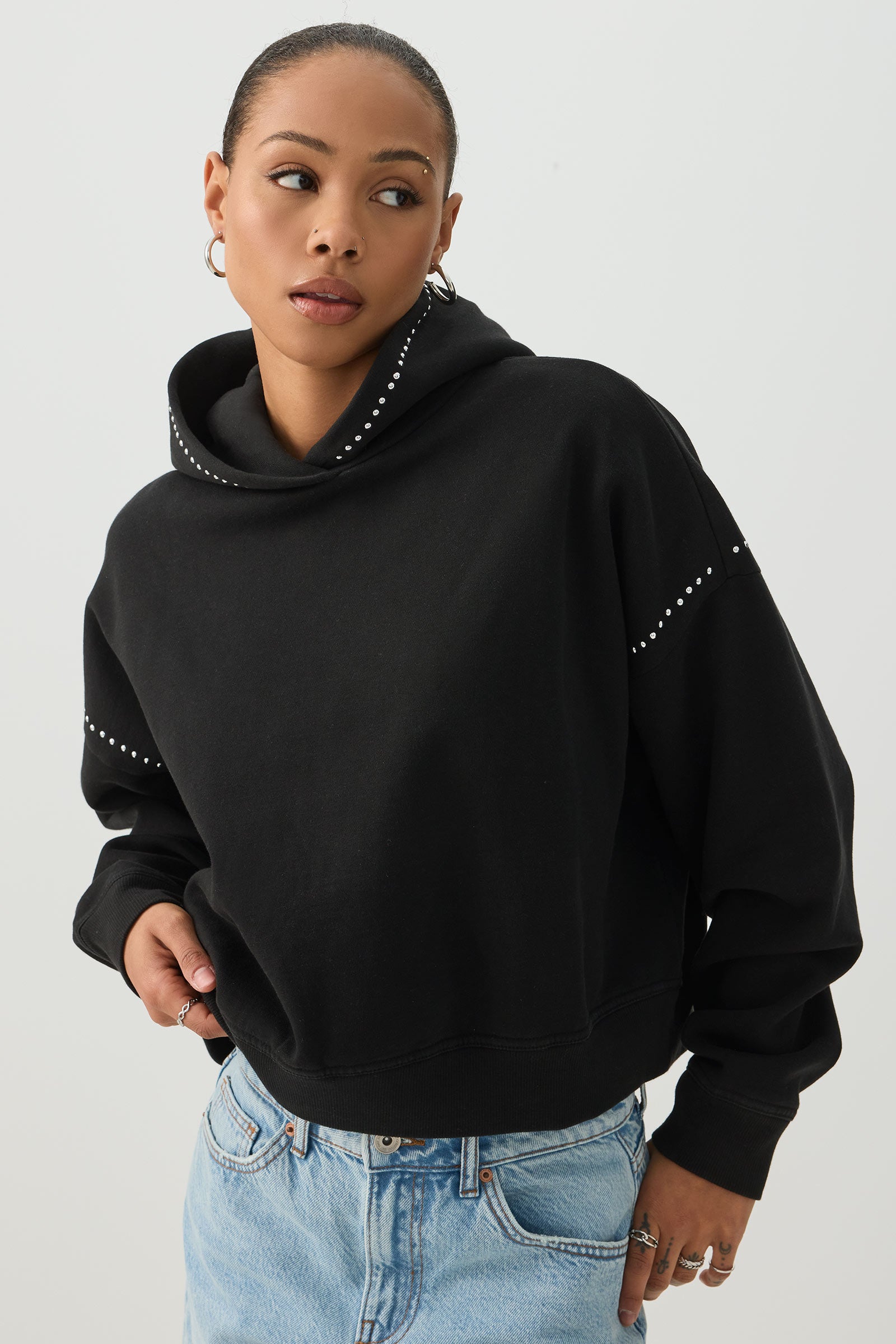 Studded Hoodie – Ardene