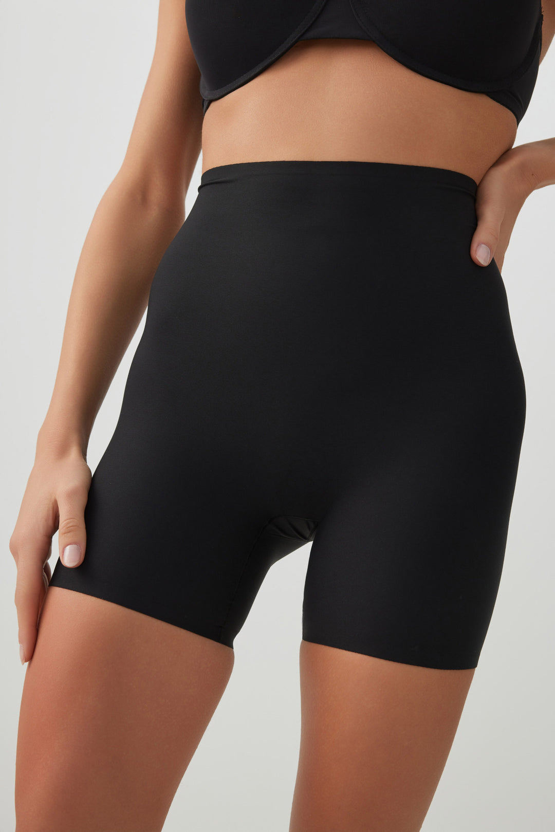 Invisible Bonded Shaping Short