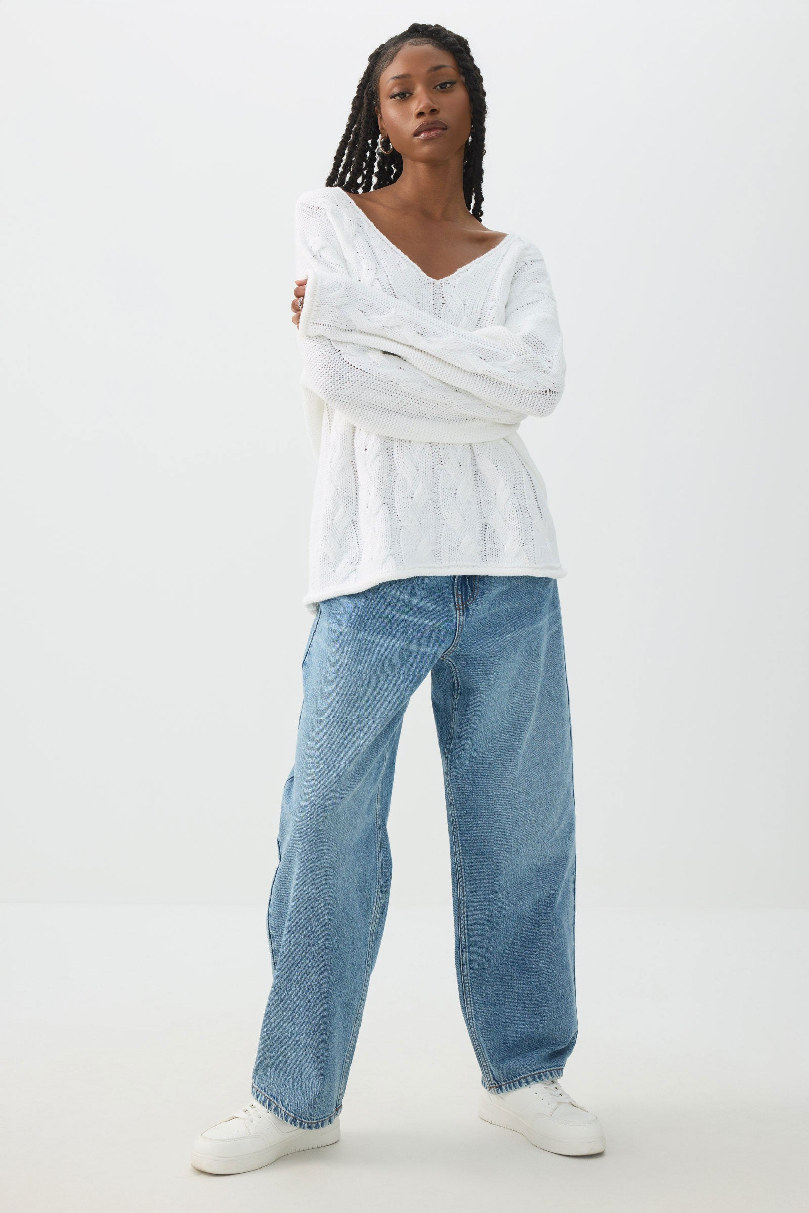 Oversized Cable Knit V-Neck Sweater – Ardene