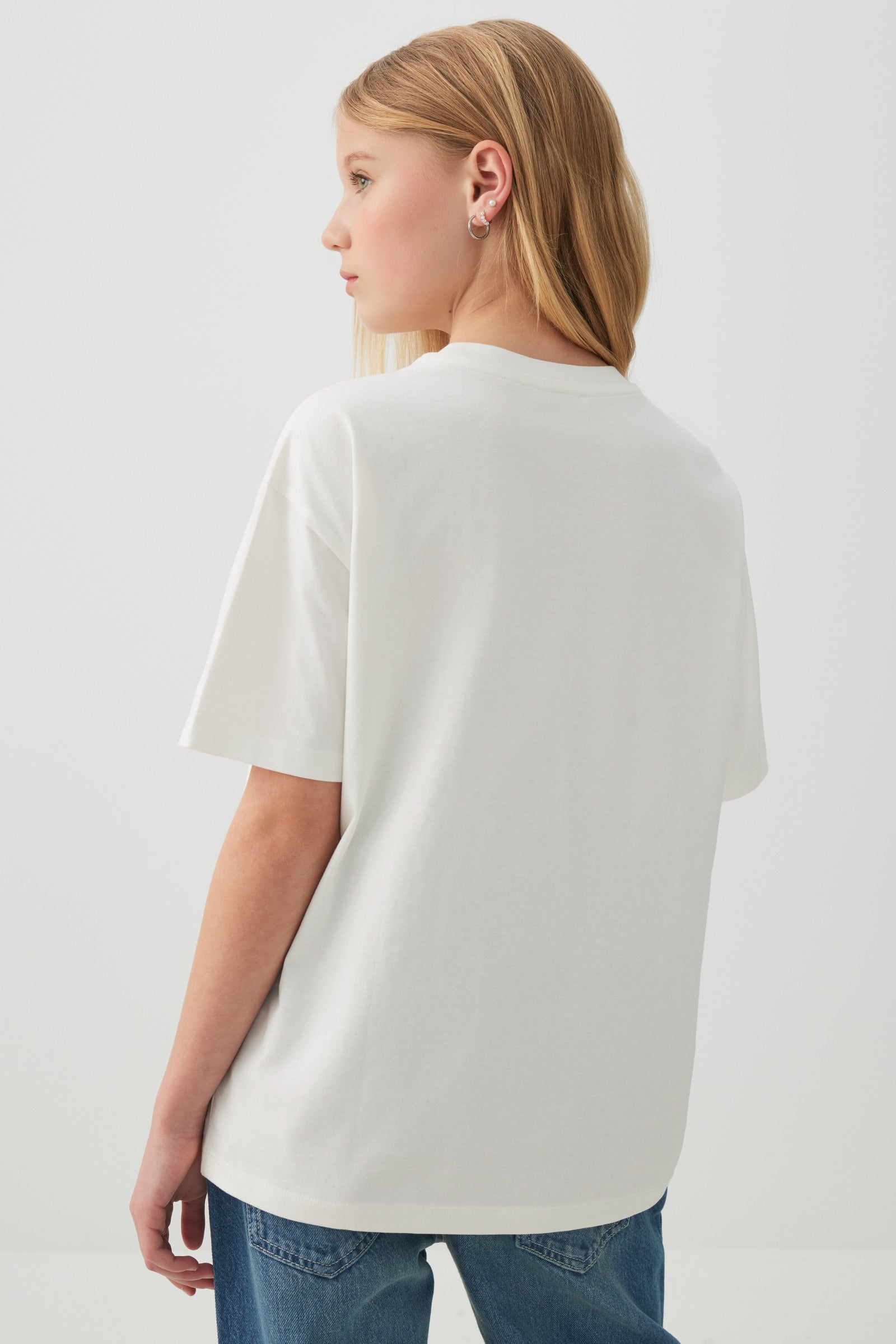 Oversized Graphic T-Shirt – Ardene