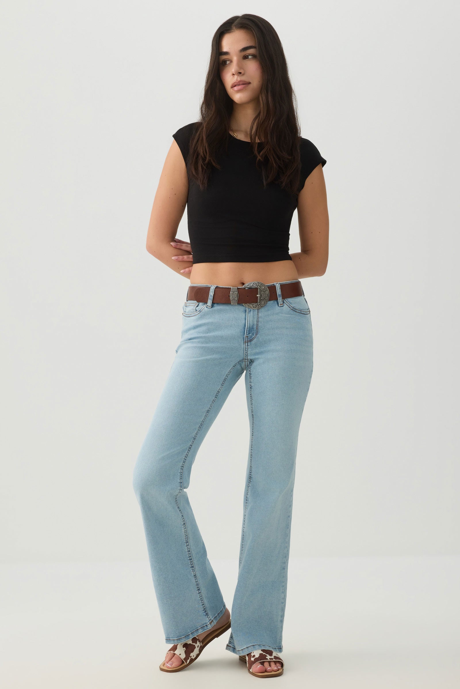 The Idol Fit Low Rise Flare Jean – Ardene