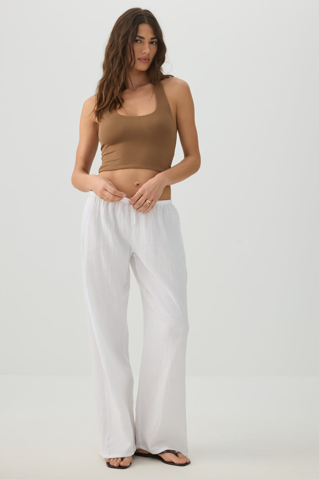 Camisole courte à encolure licou Basic