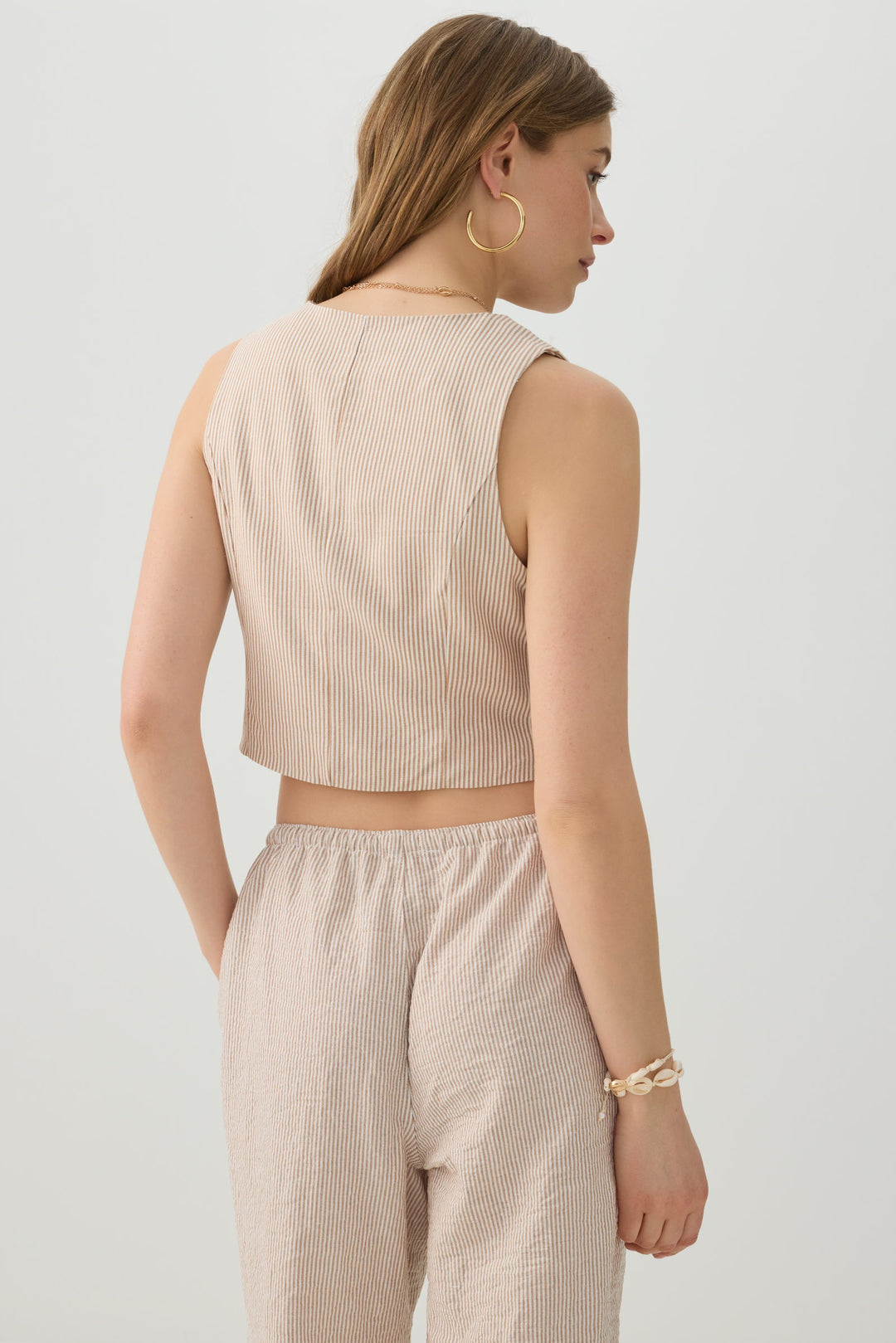Crop Sleeveless Vest