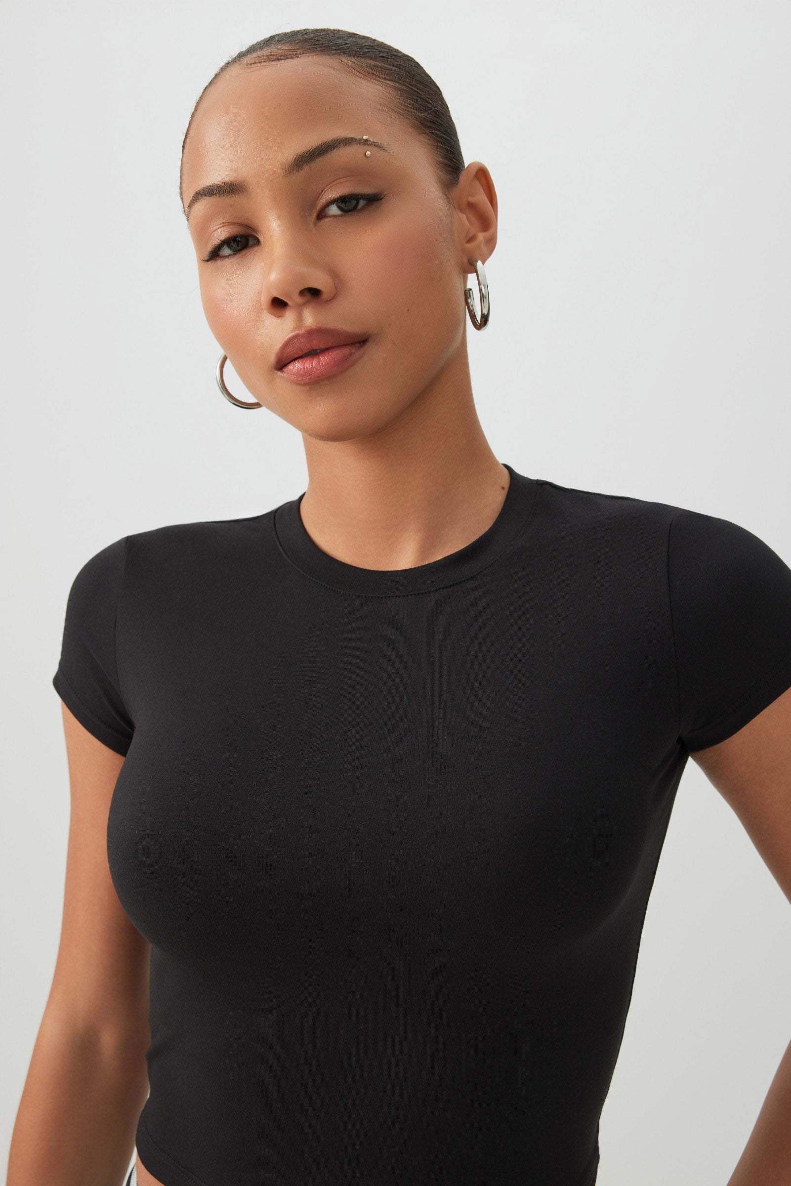 Crew Neck Crop Top – Ardene