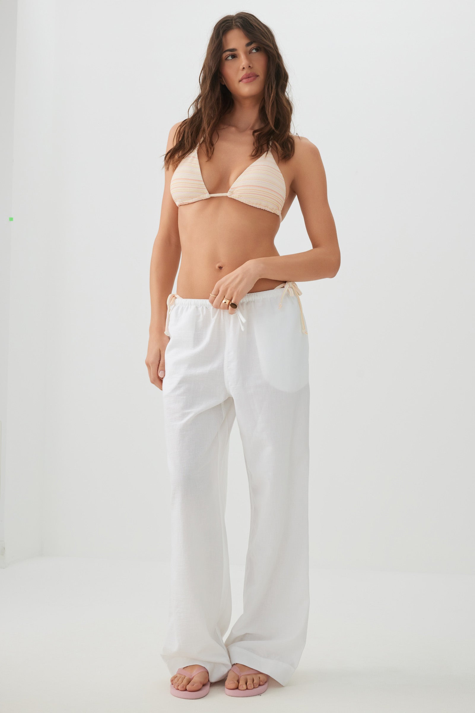 Mid Rise Wide Leg Pants White | Ardene Canada