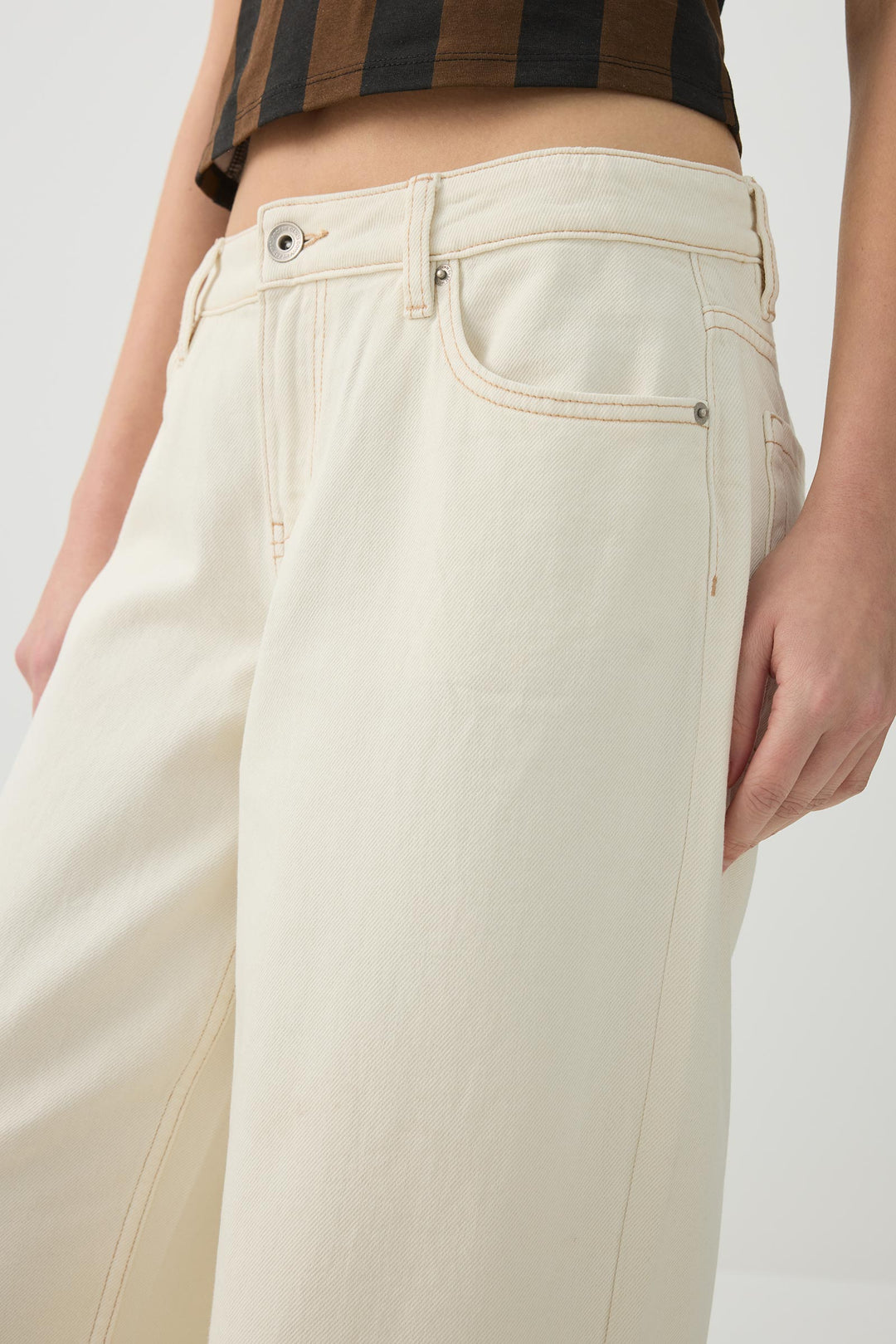 The Off-Duty Low Rise Wide Leg Jean