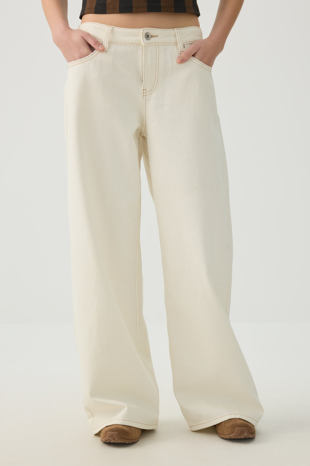 The Off-Duty Low Rise Wide Leg Jean