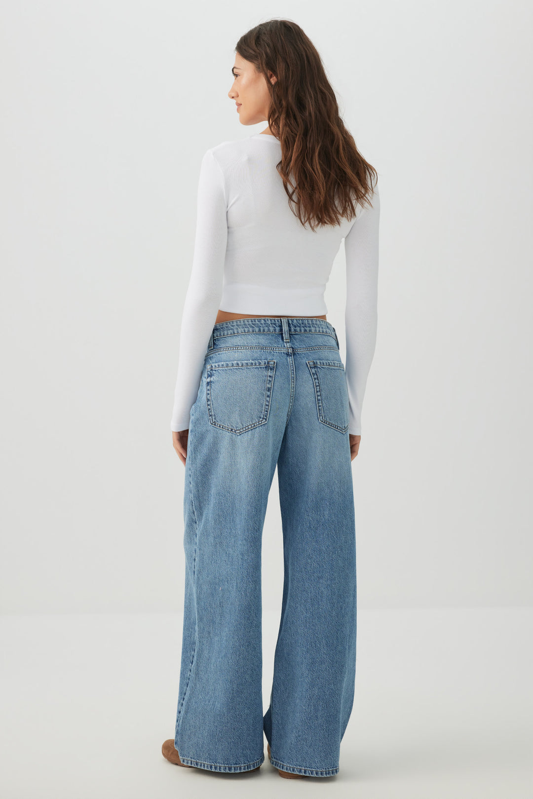 The Off-Duty Low Rise Wide Leg Jean