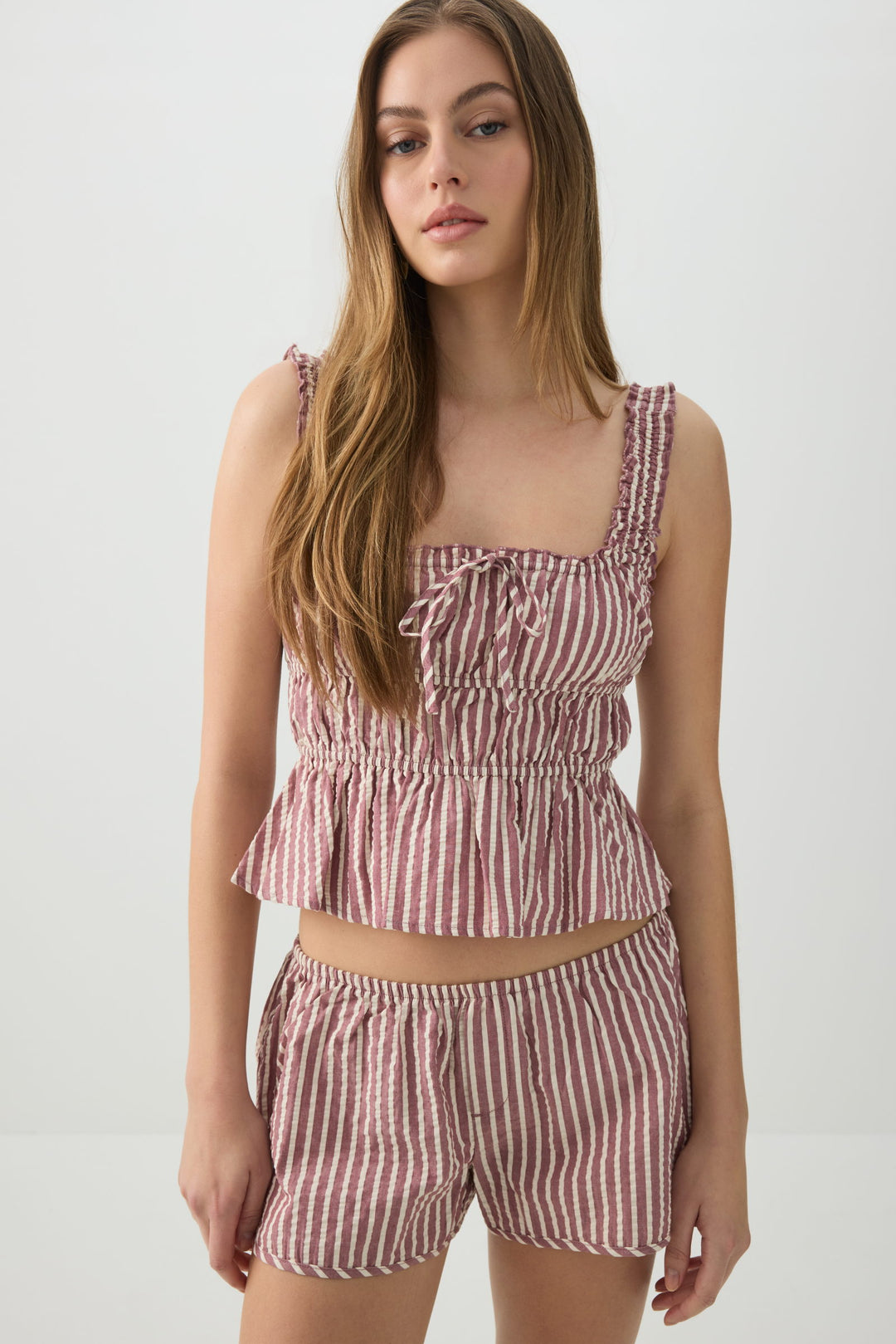 Low Rise Dolphin Hem Shorts