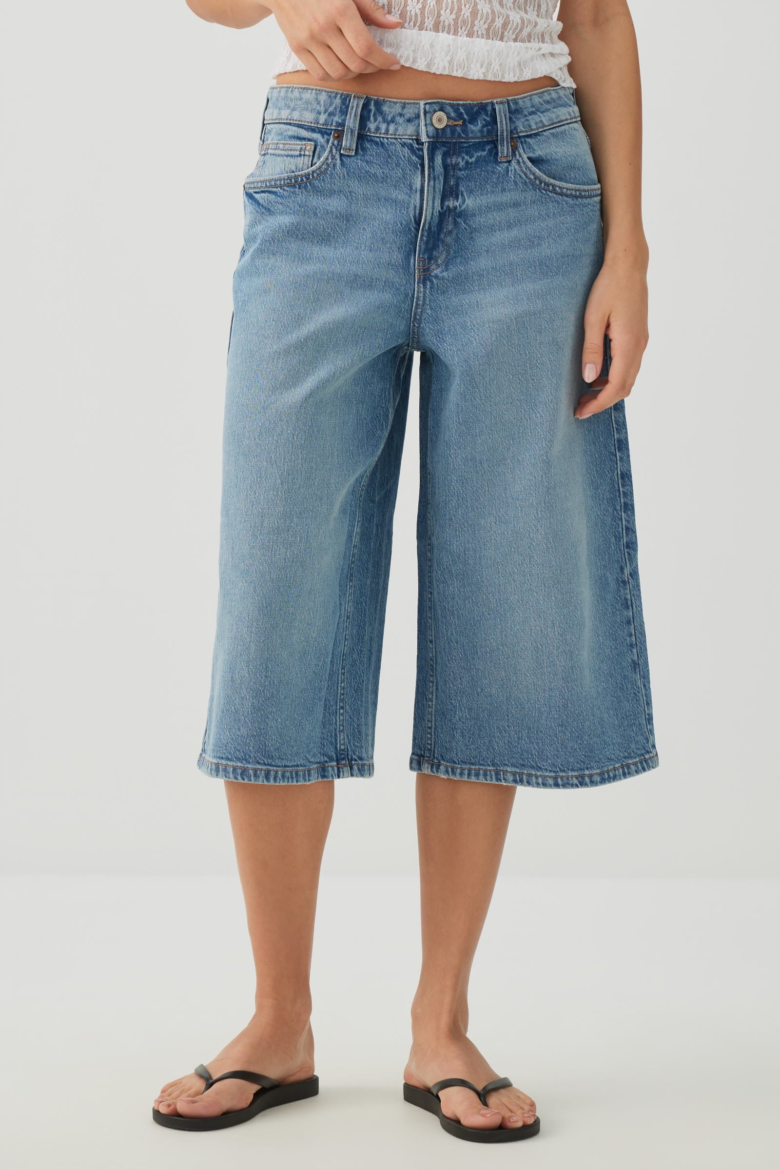 Denim Mid Rise Culottes | Ardene