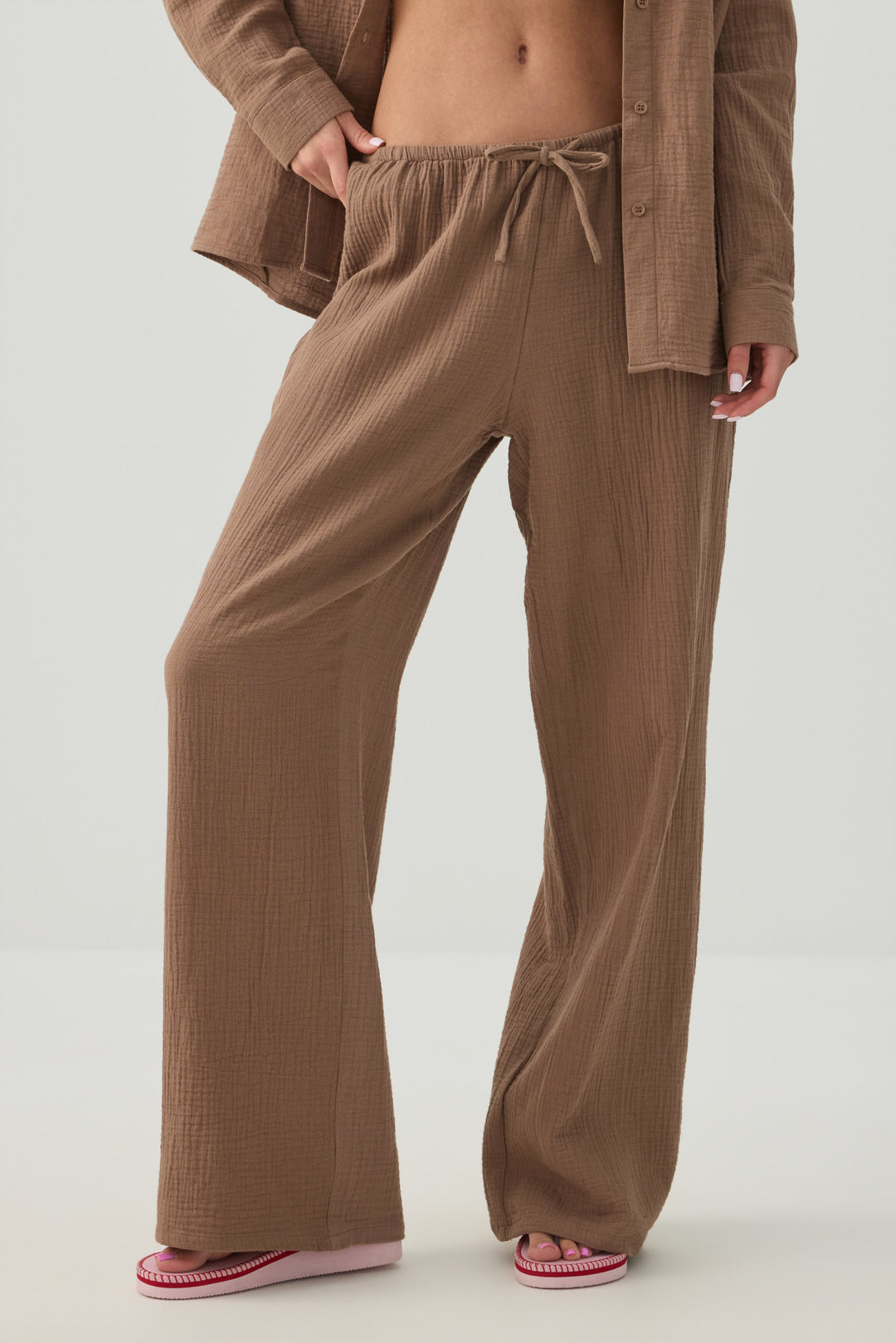 Mid Rise Pull On Wide Leg Pant