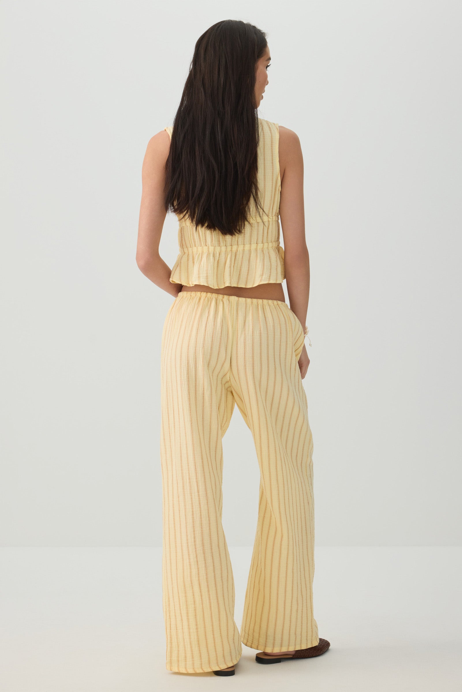 Mid Rise Pull On Wide Leg Pant – Ardene