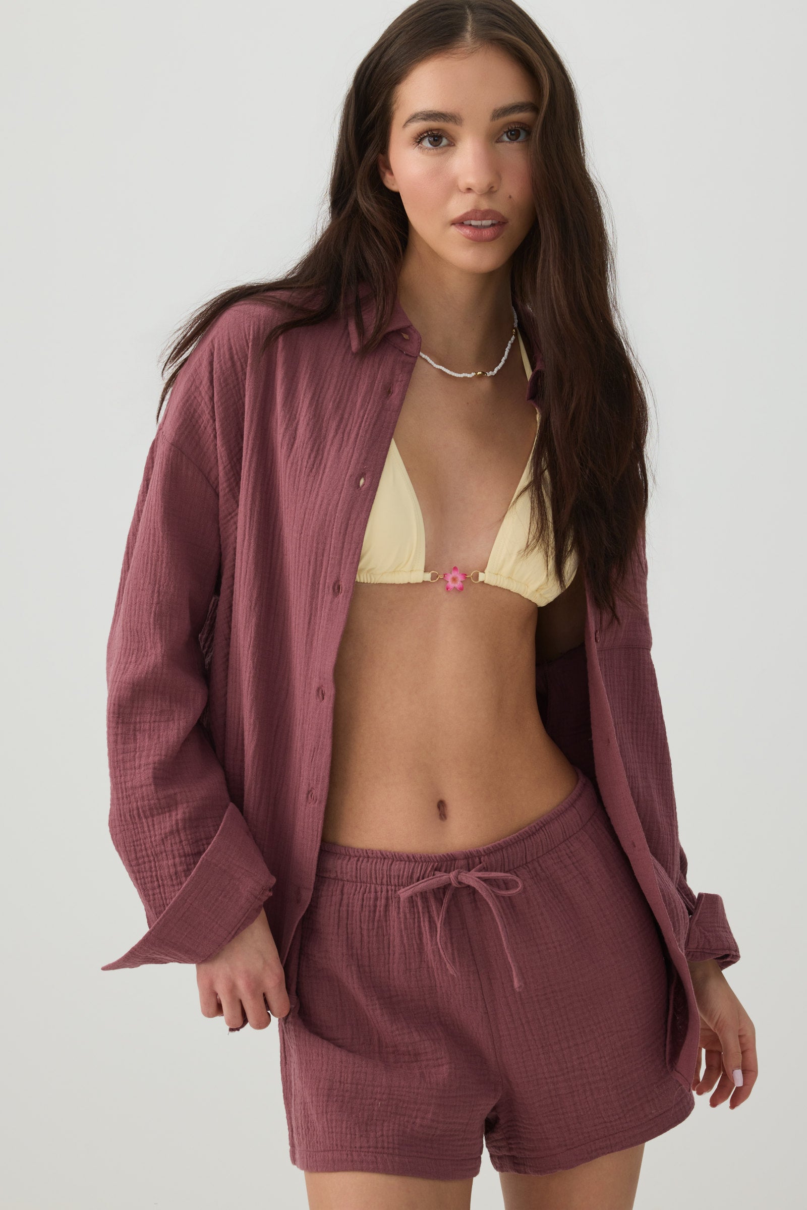 Woven Mid Rise Shorts – Ardene