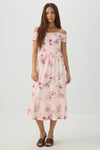 Robe midi smockée à épaules dégagées