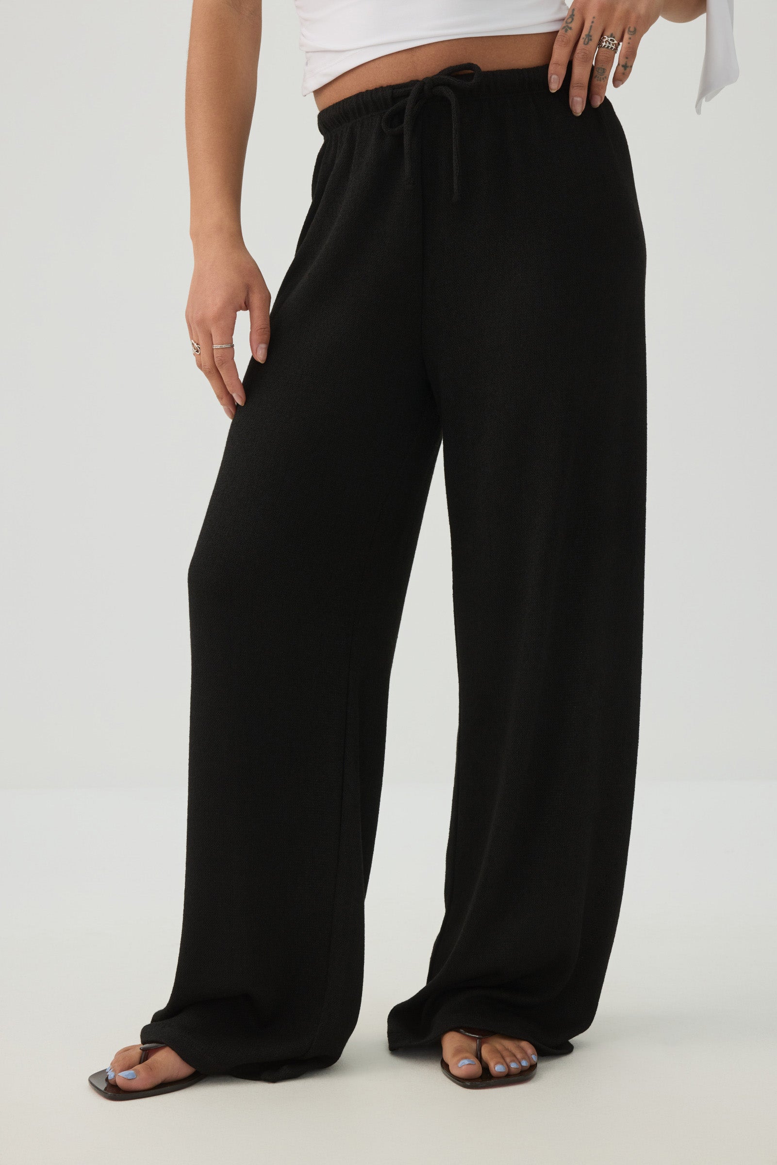 Drawstring Wide Leg Pants – Ardene