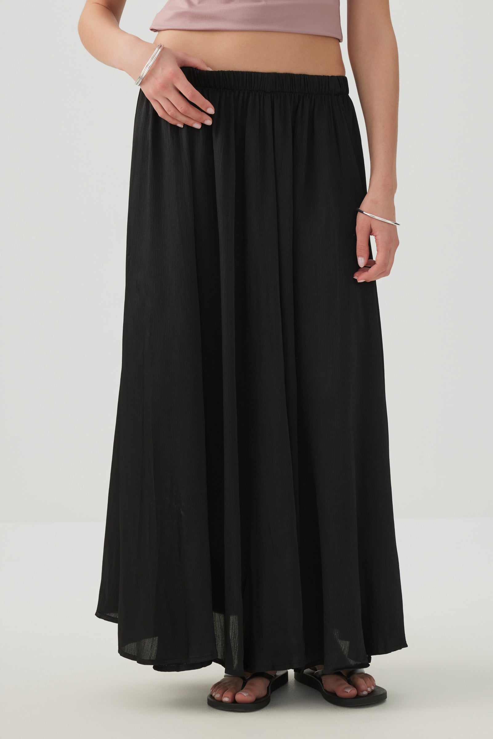 Crinkled Satin Maxi Pleated Skirt – Ardene