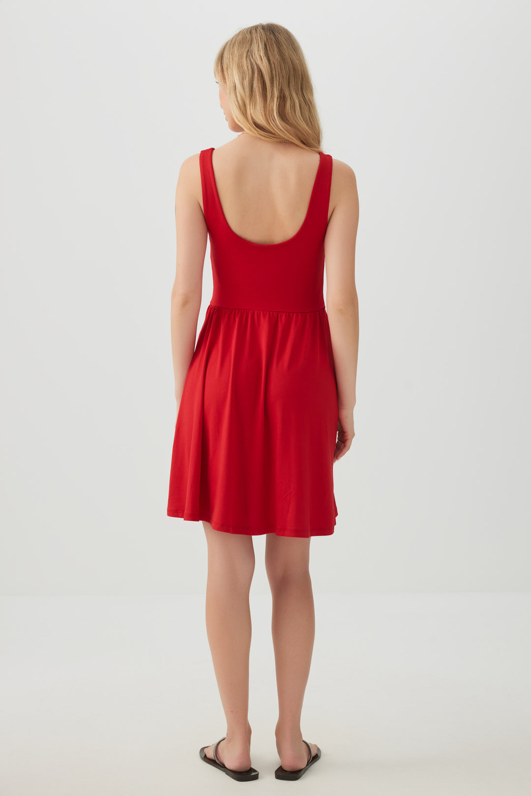 La robe virale courte
