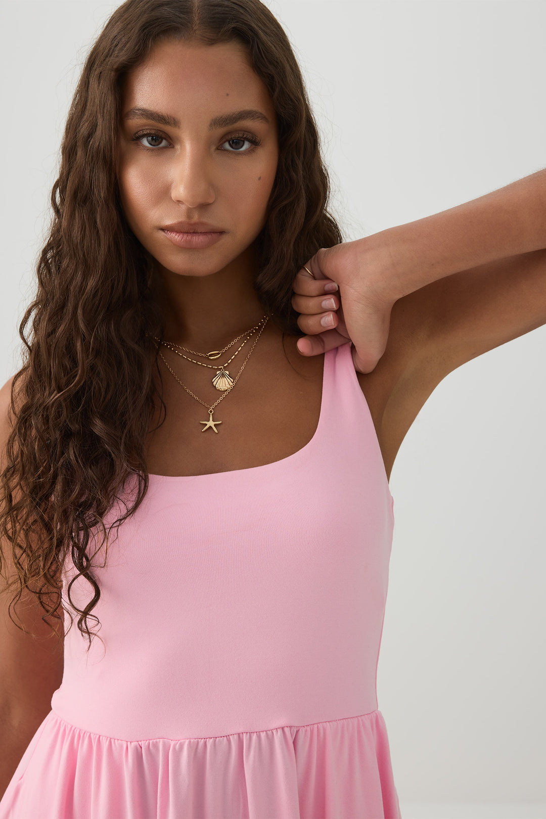La robe virale courte
