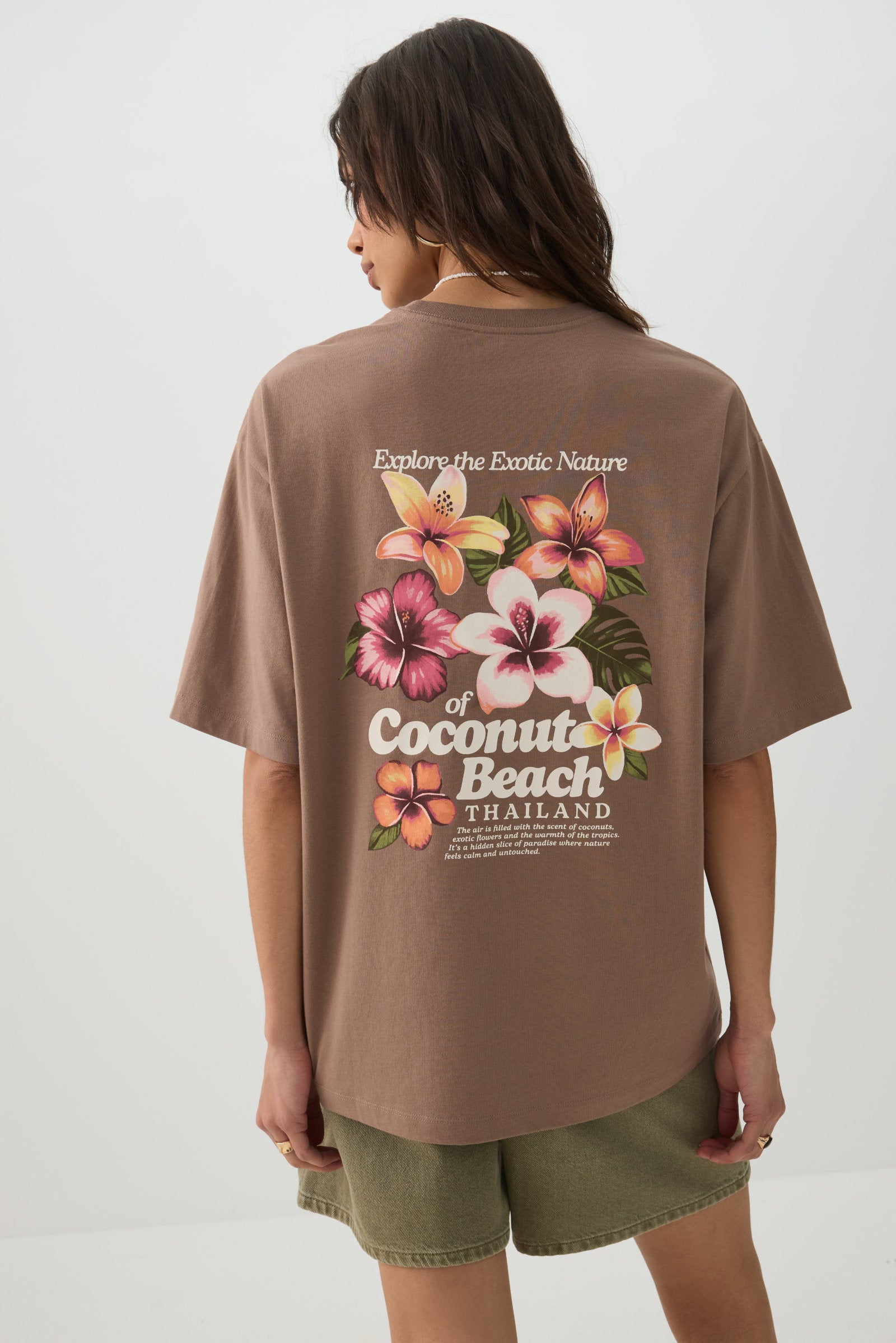 Long Oversized Graphic T-Shirt – Ardene