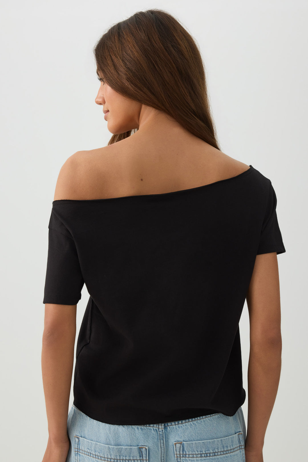 Jersey Off-Shoulder T-Shirt