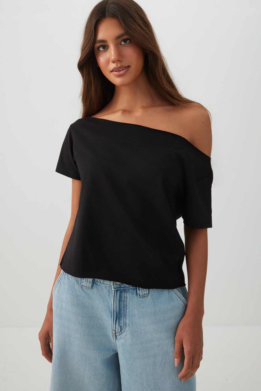 Jersey Off-Shoulder T-Shirt