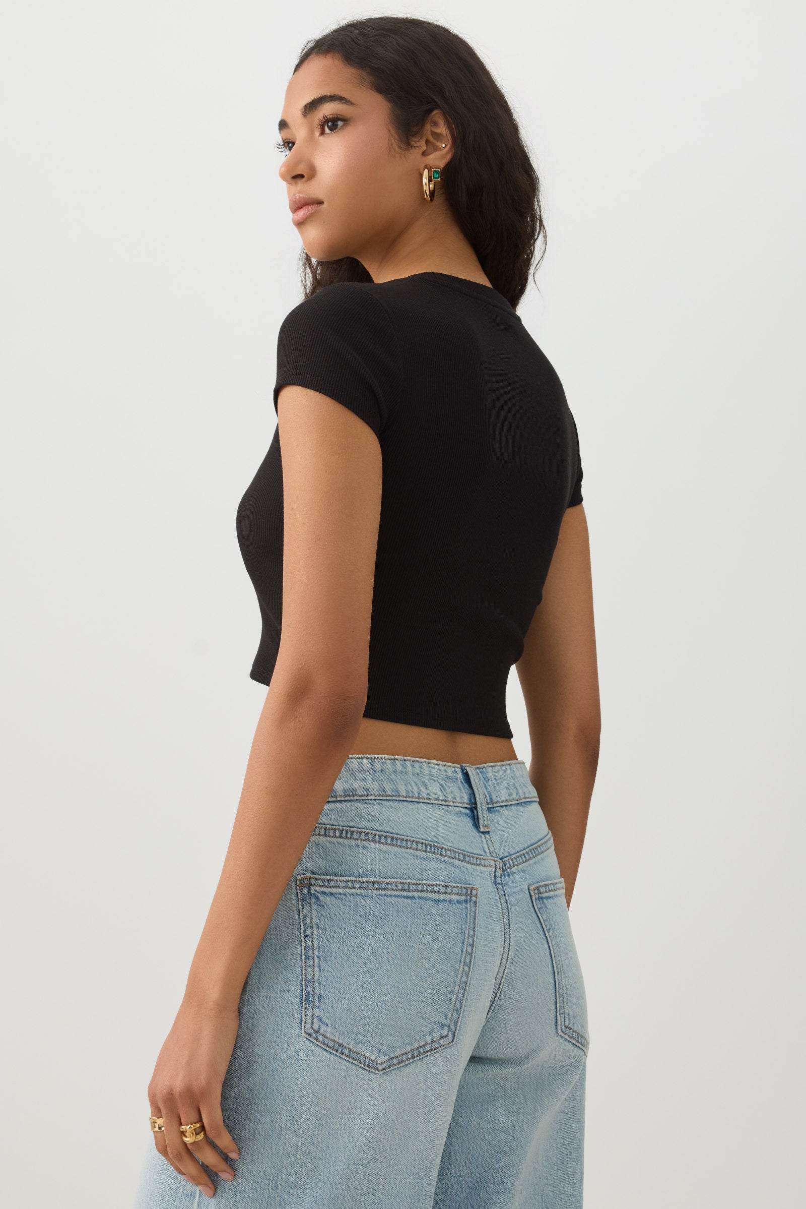 Rib Crew Neck Crop T-Shirt – Ardene