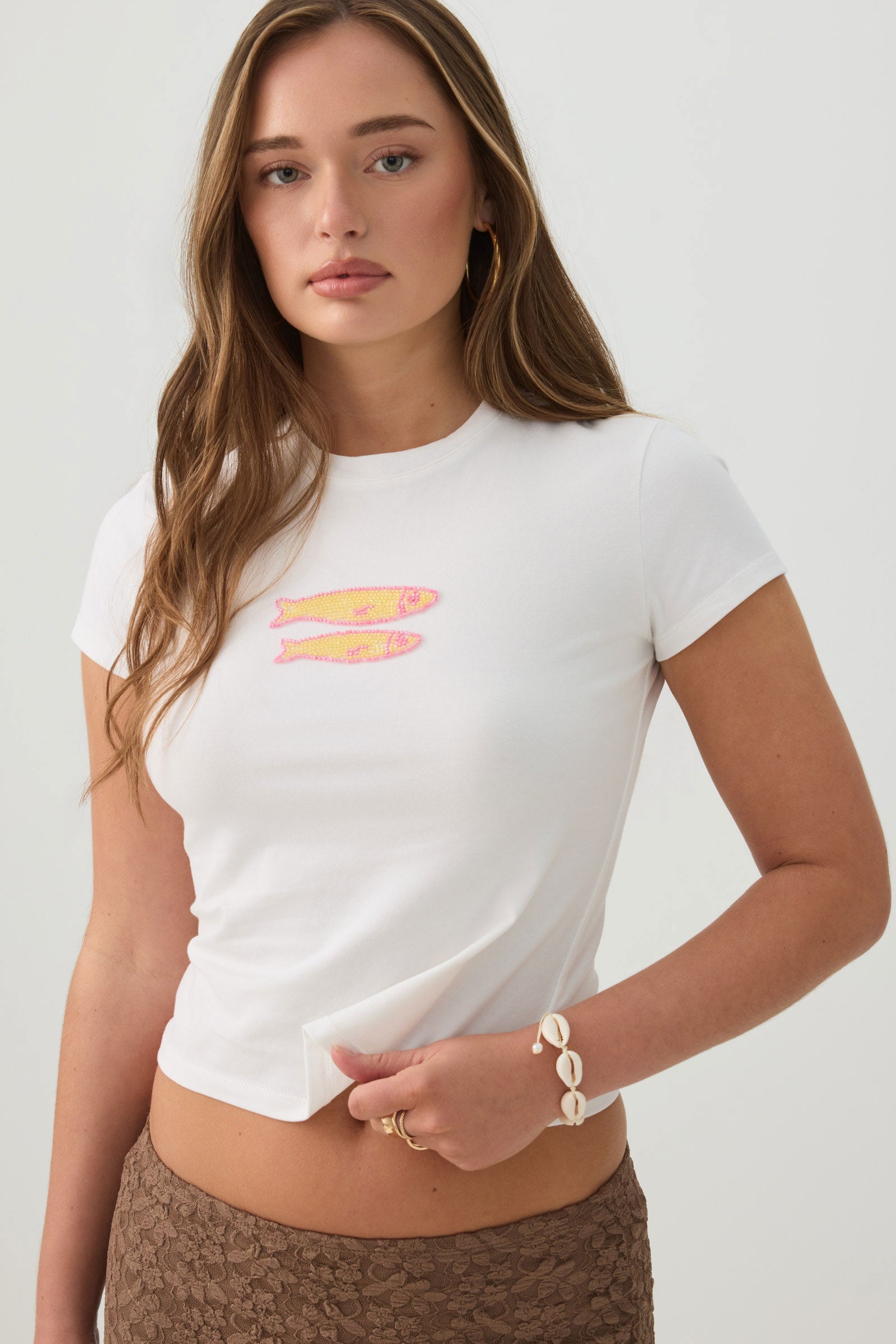 Cropped Baby T-Shirt with Beaded Motif – Ardene