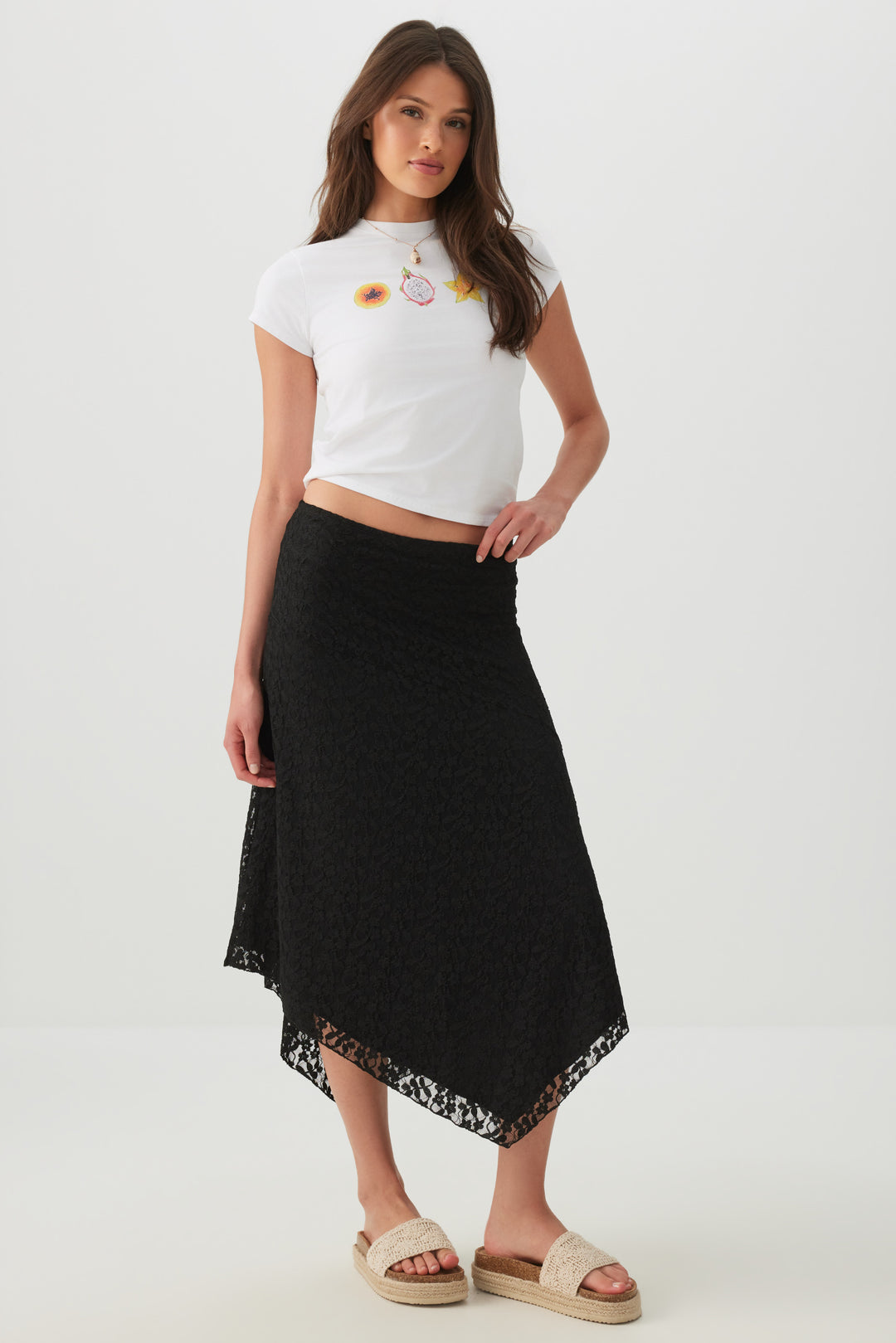Jupe midi asymétrique en dentelle