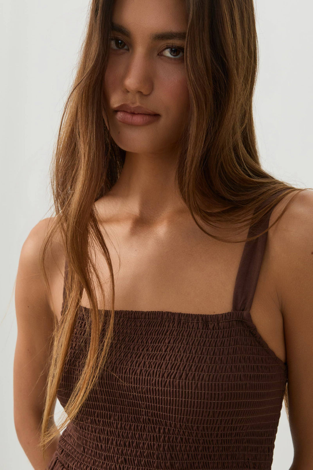 Robe maxi à volants et corsage smocké