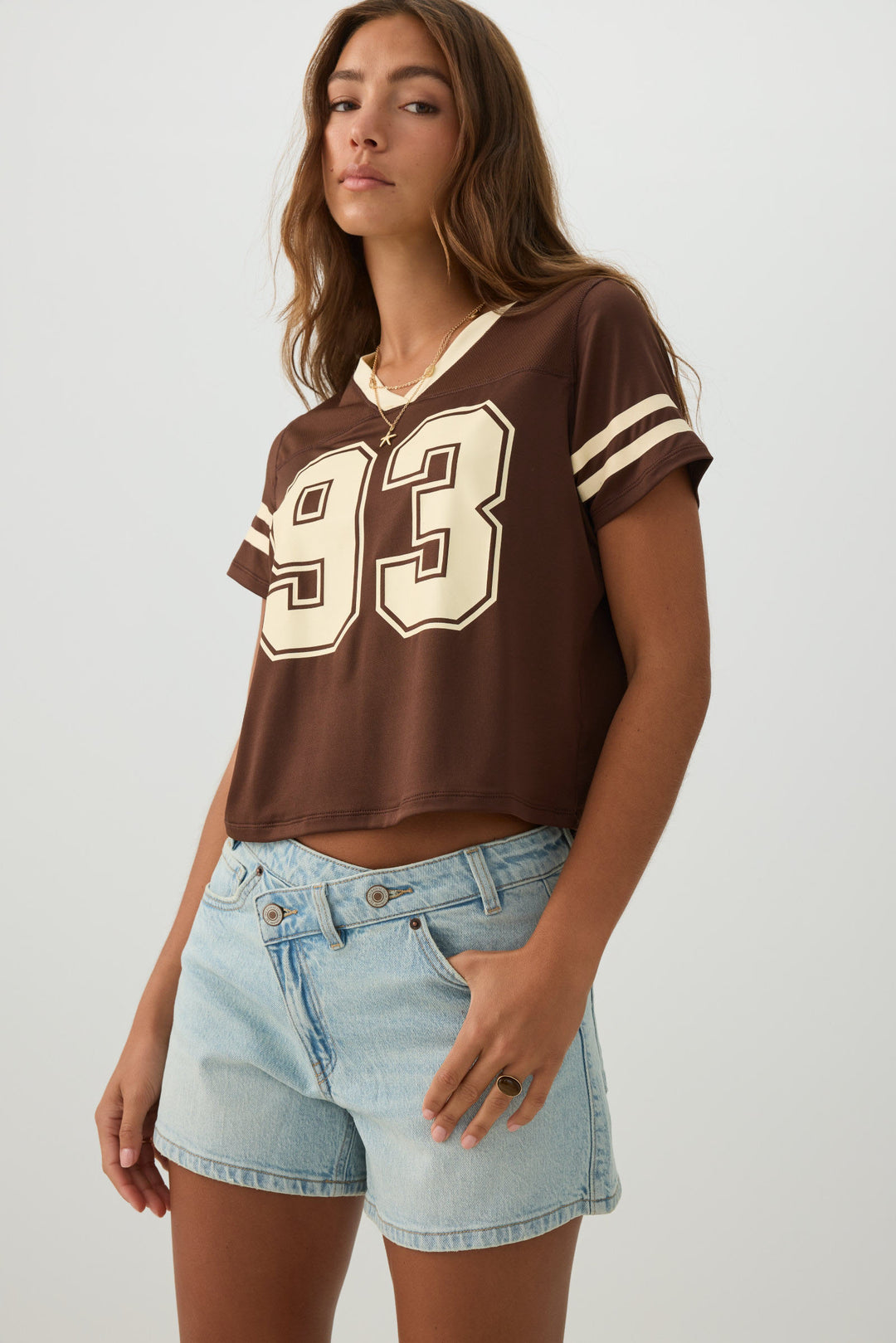 Short en denim coupe A à taille haute croisée