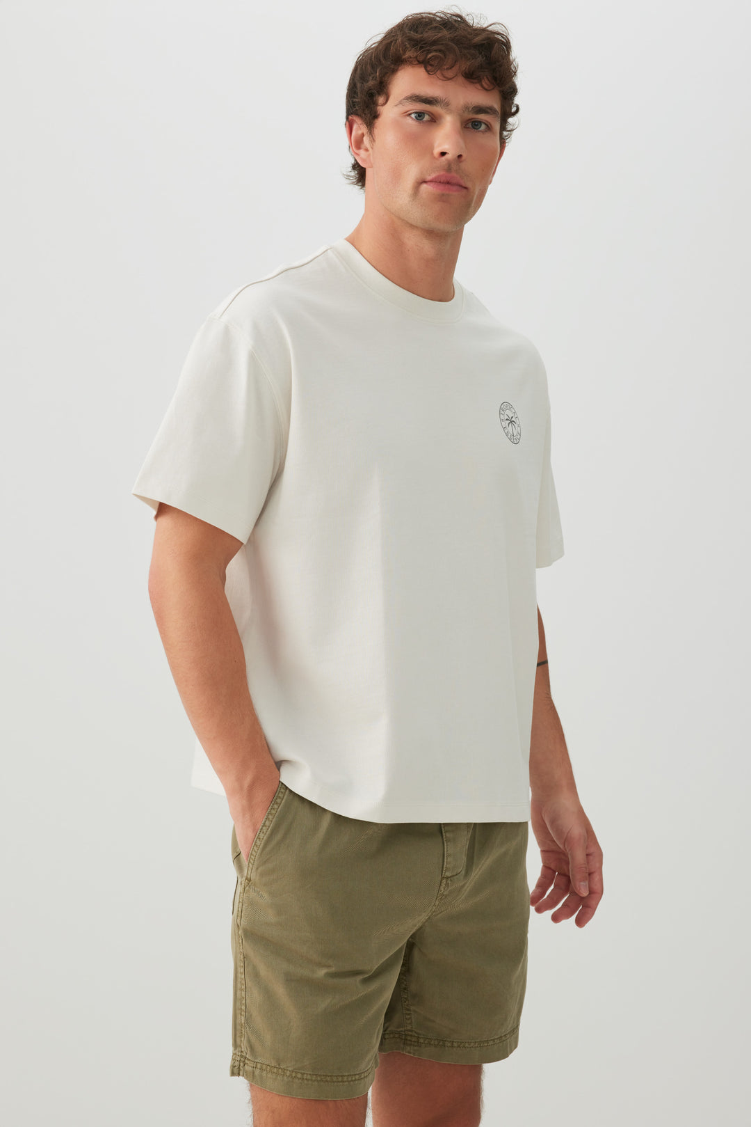 Short tissé en sergé