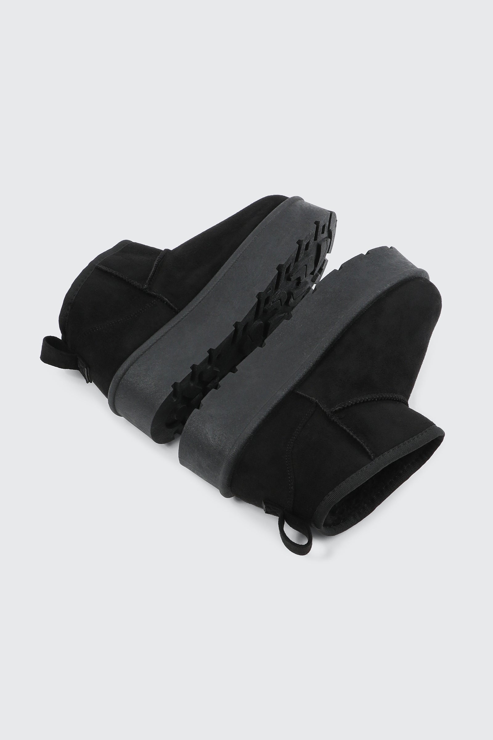 Mini Faux Sheepskin Platform Boots – Ardene