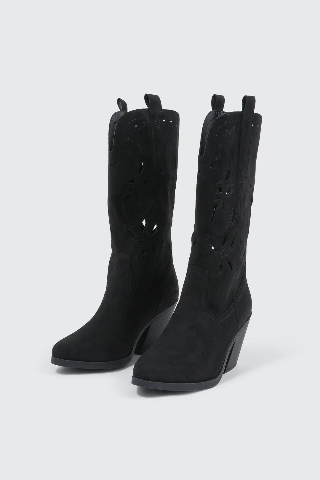 Bottes de cowboy à fleurs découpées