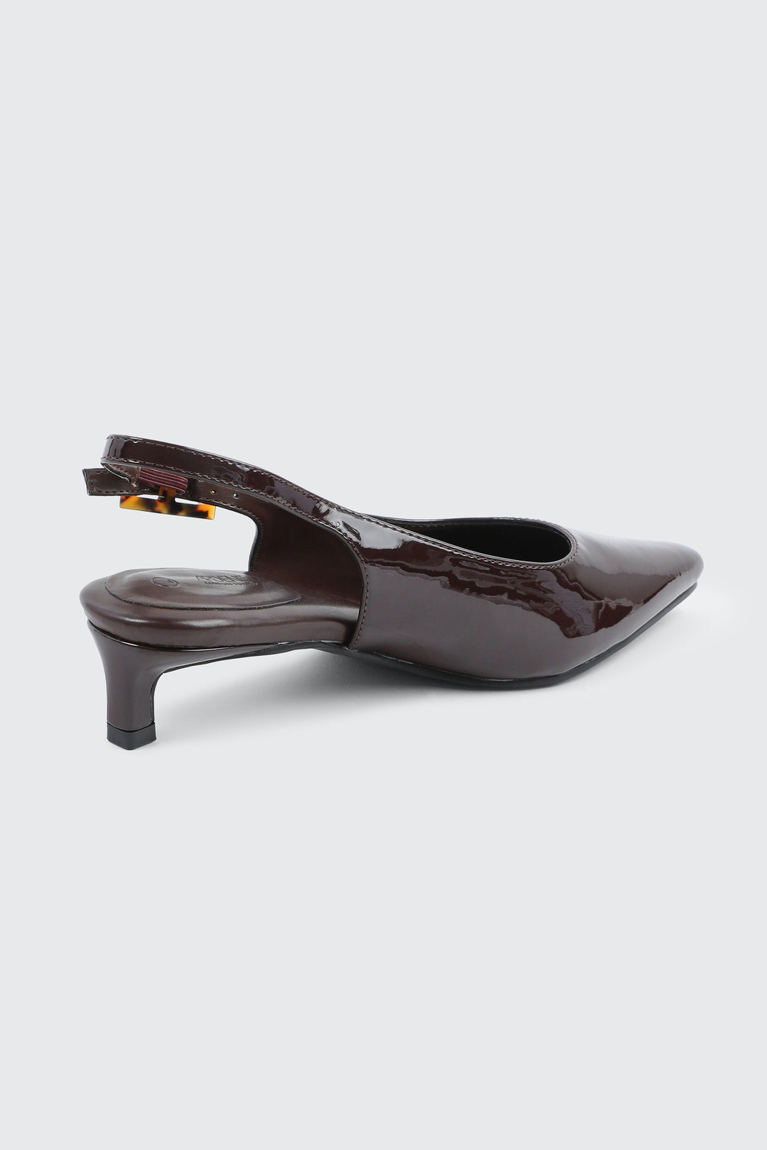 Escarpins à talon moyen et bride arrière