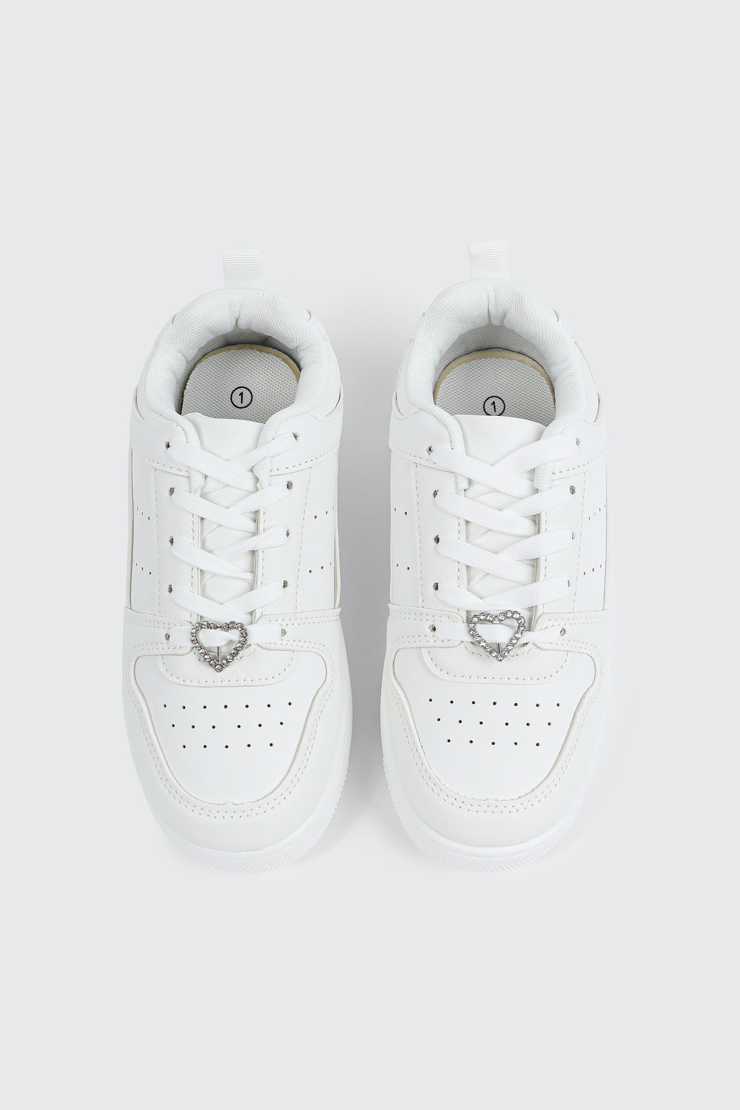 Espadrilles basketball à détail de breloque