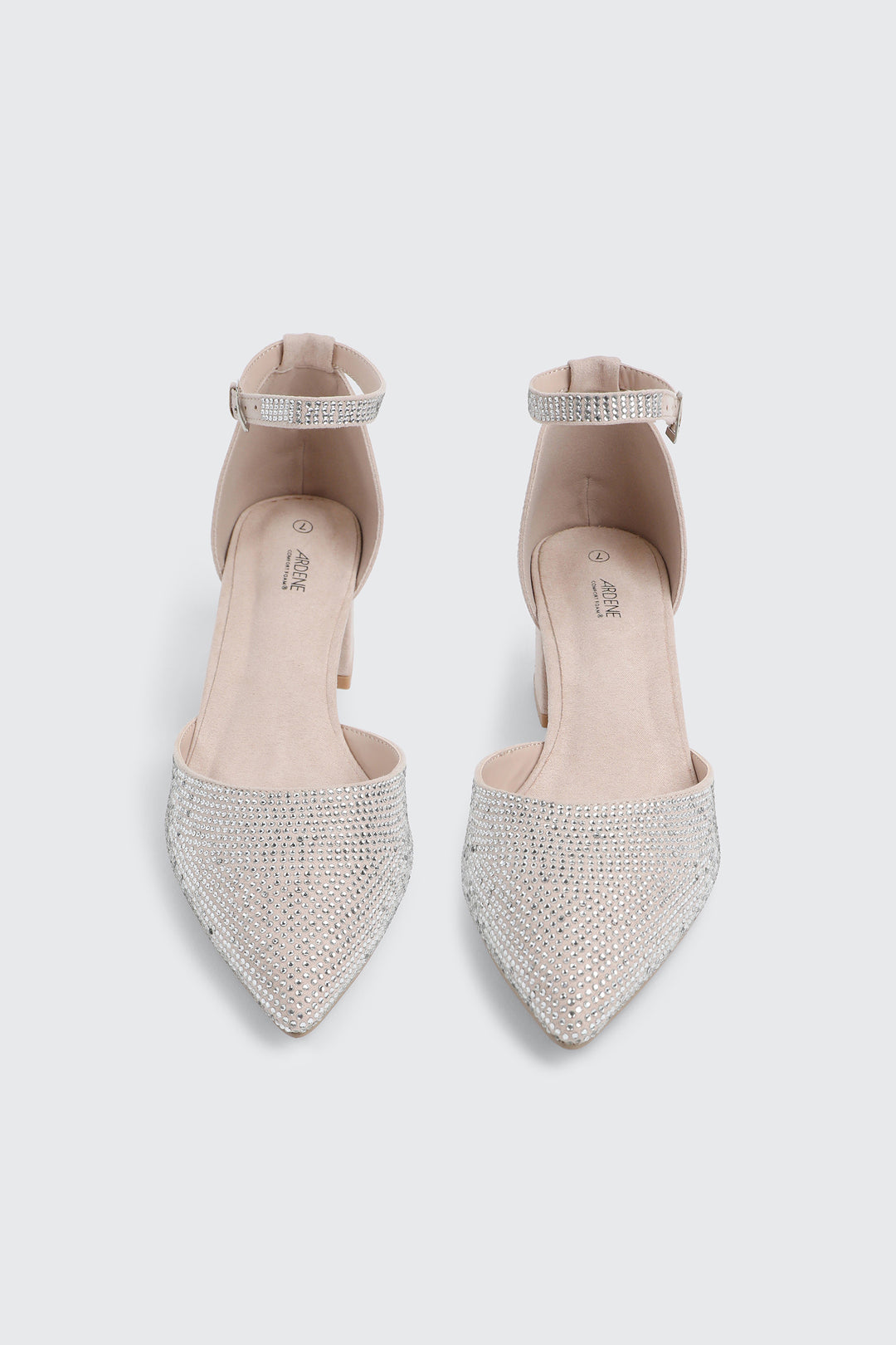 Escarpins à talon bloc ornés de pierres du Rhin